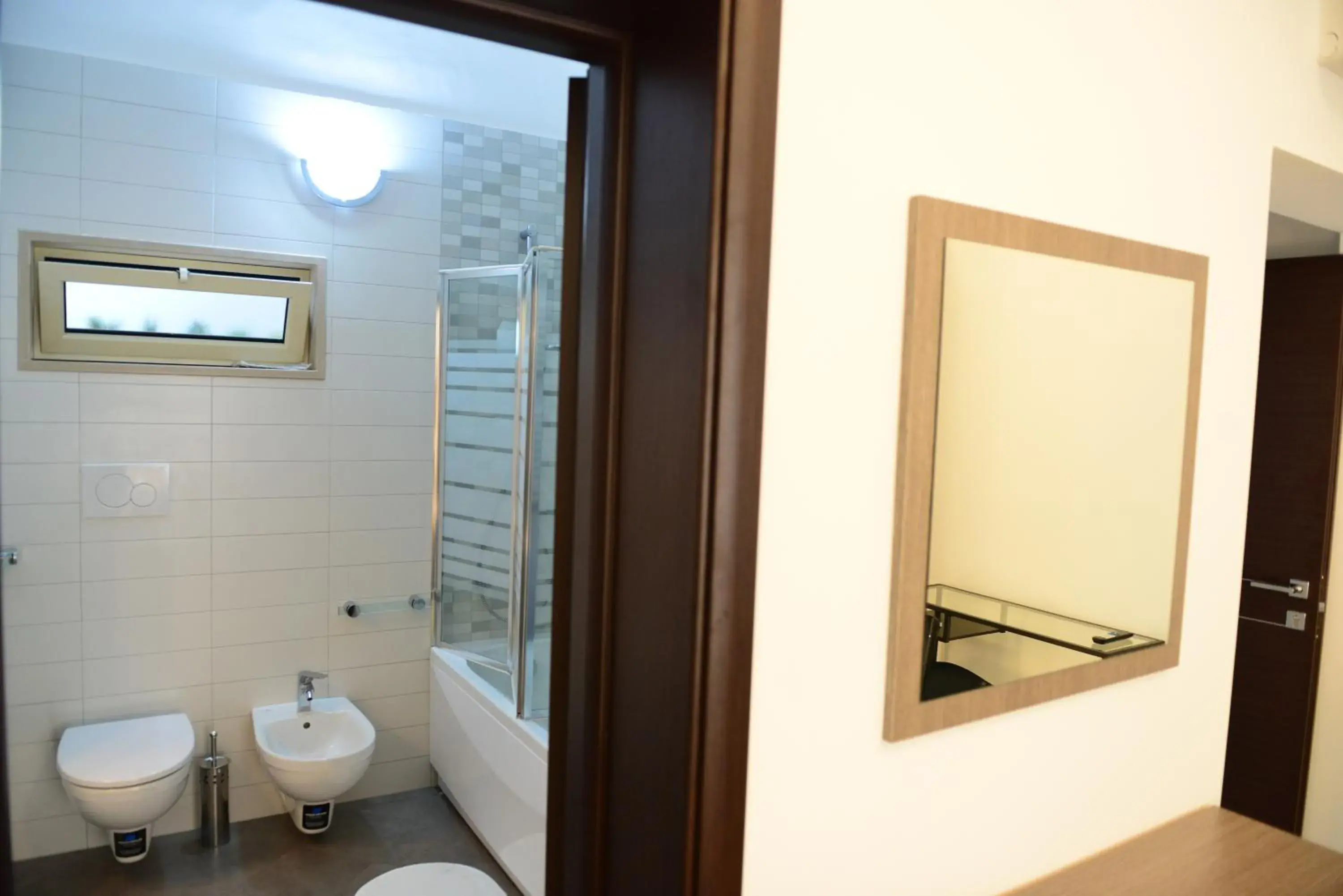 Double or Twin Room with Private Bathroom in Bed and Breakfast Oz Double or Twin Room with Private Bathroom in Bed and Breakfast Oz