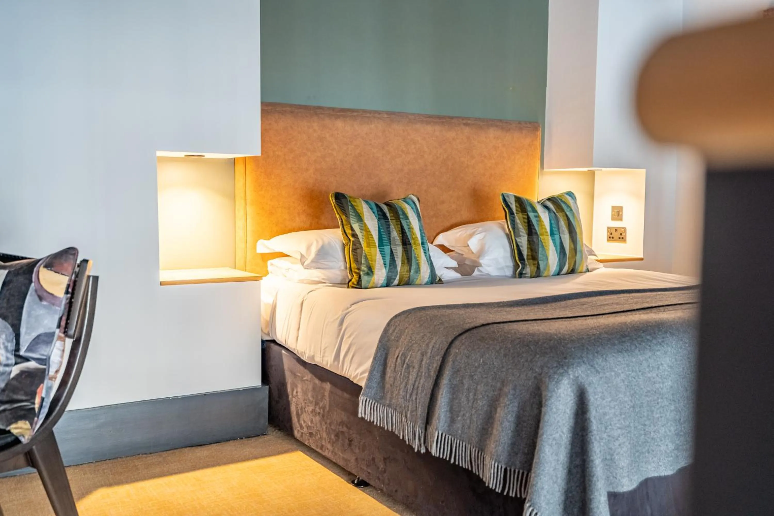 Bed in Crescent Place by Mansley