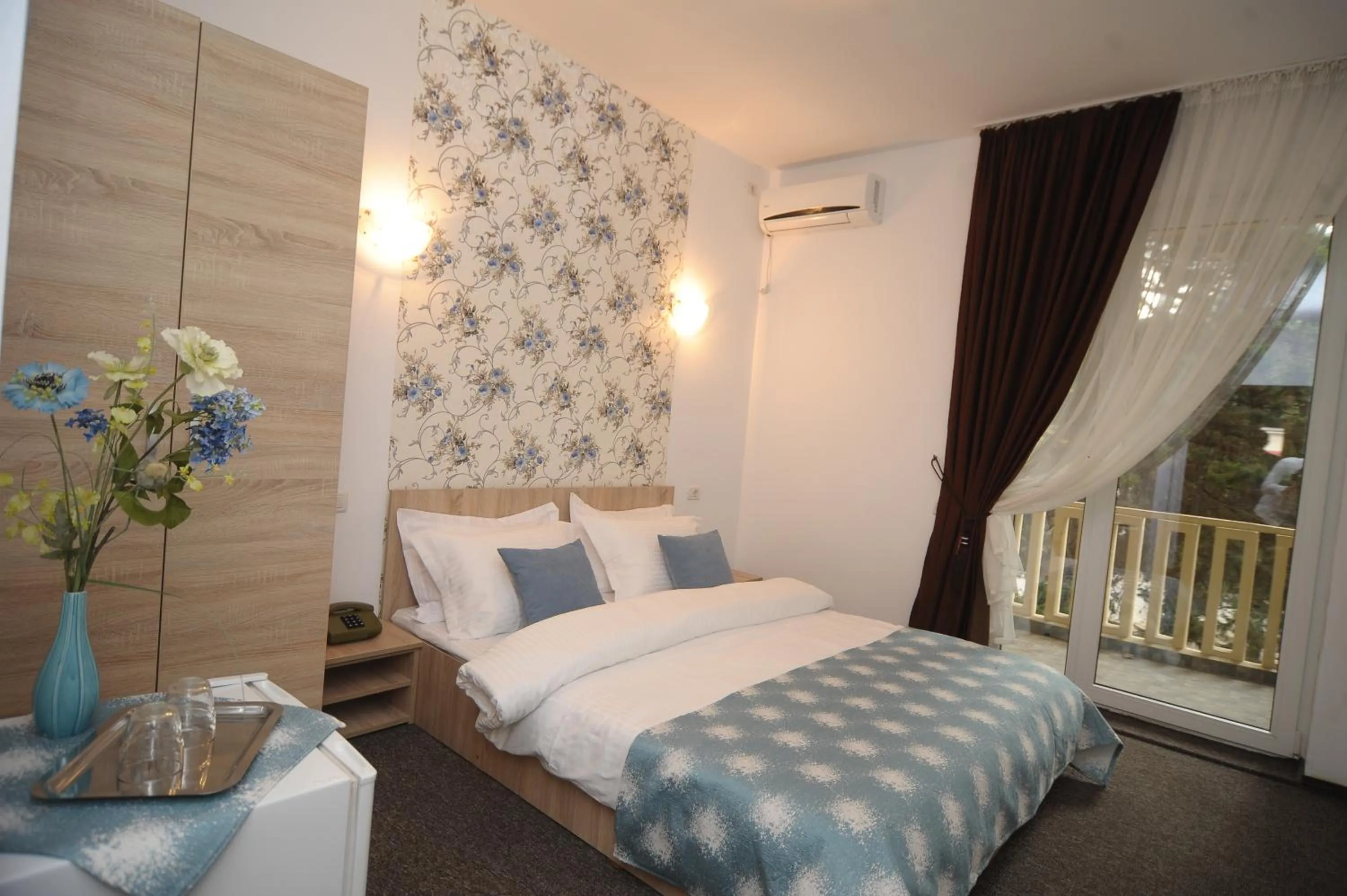 Bed in Hotel Pinguin