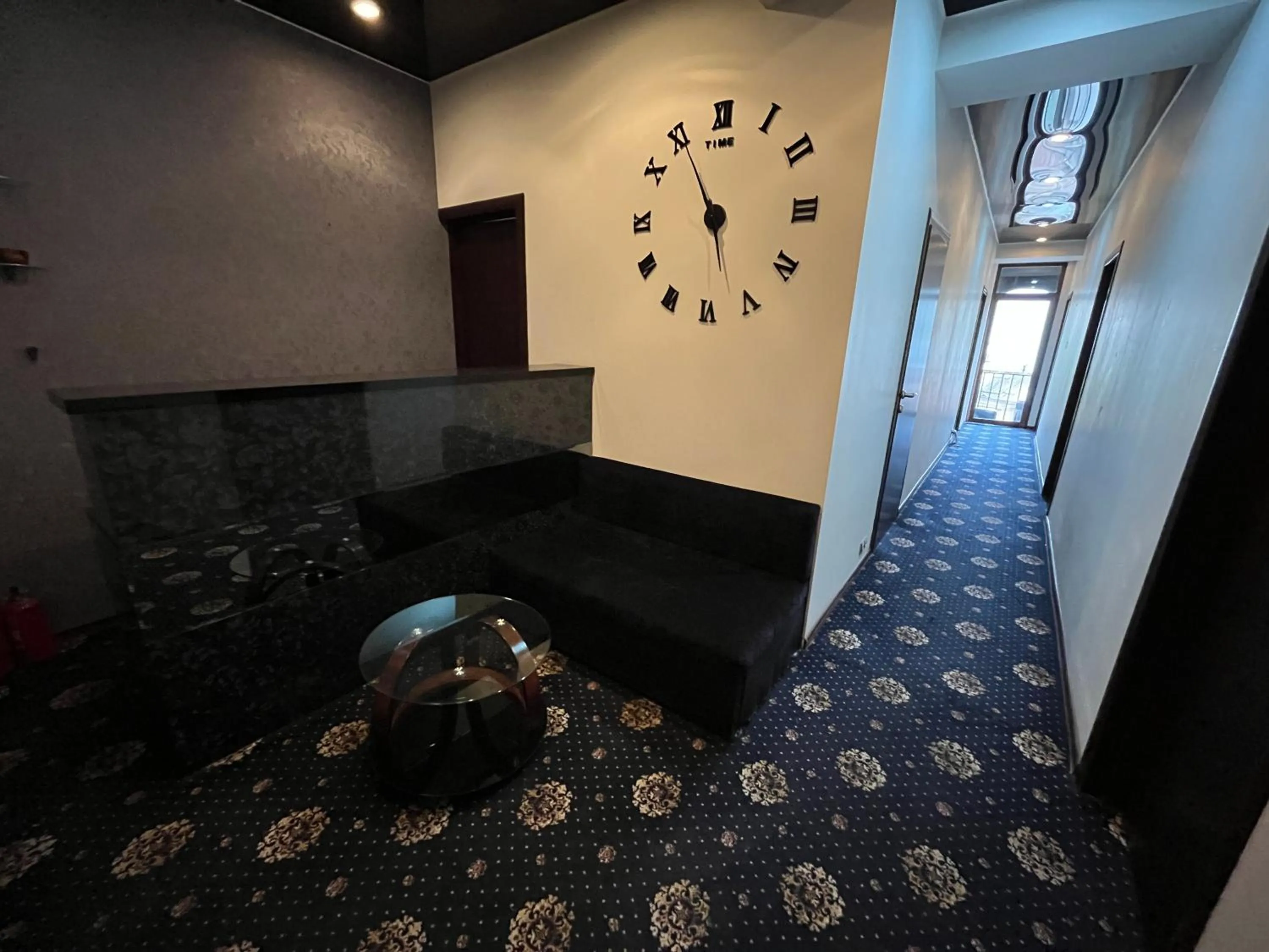 Lobby or reception in HOTEL NEW ROYAL