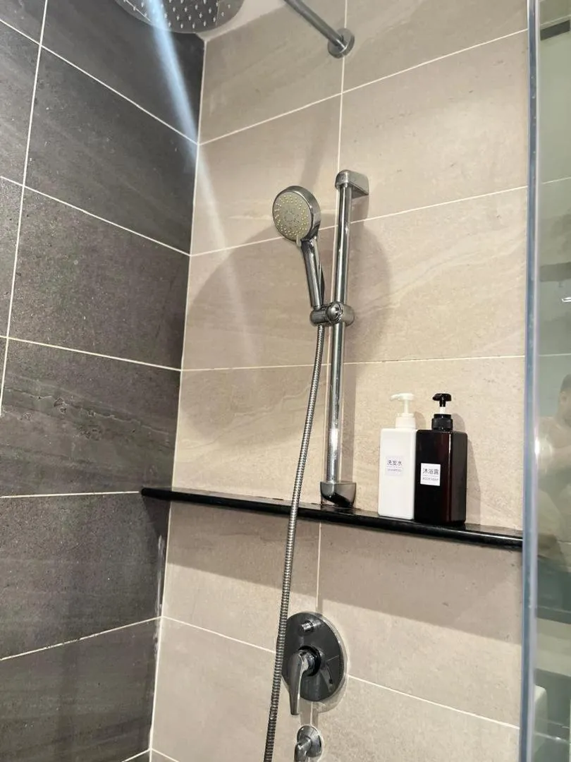 Red M101 by Oak Tree