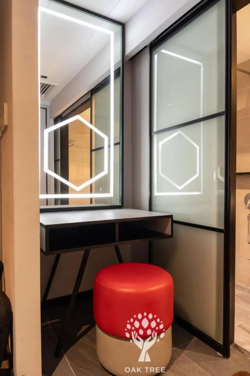 Red M101 by Oak Tree