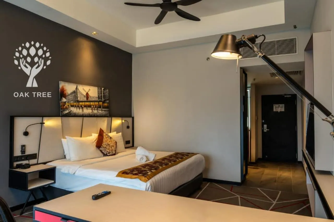 Bed in Red M101 by Oak Tree