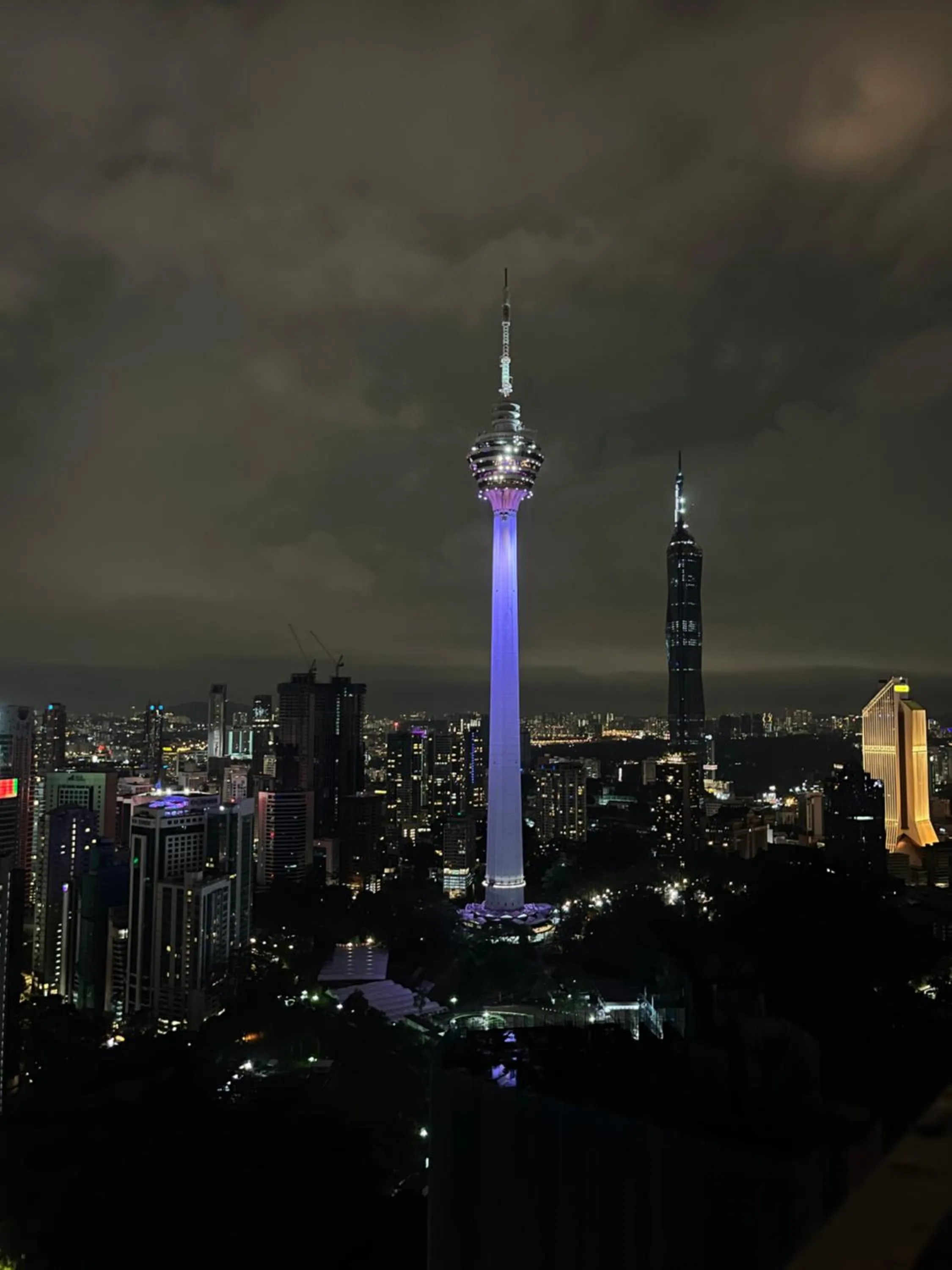 Red M101 by Oak Tree