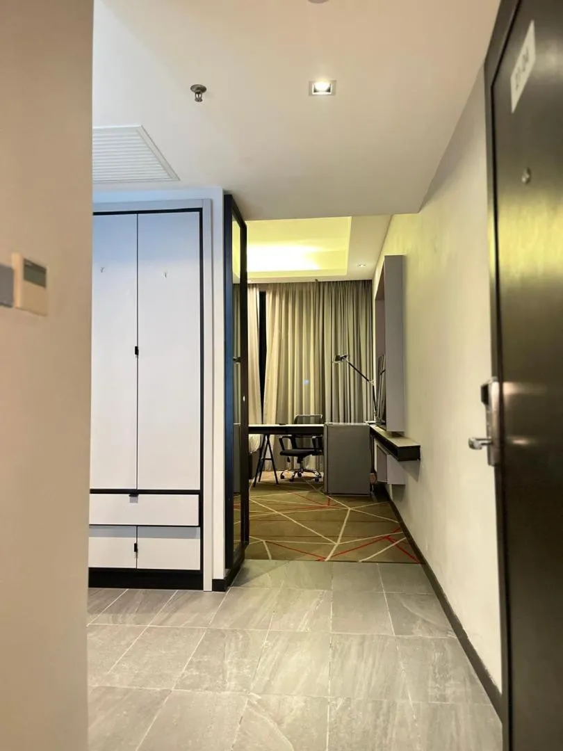 Red M101 by Oak Tree