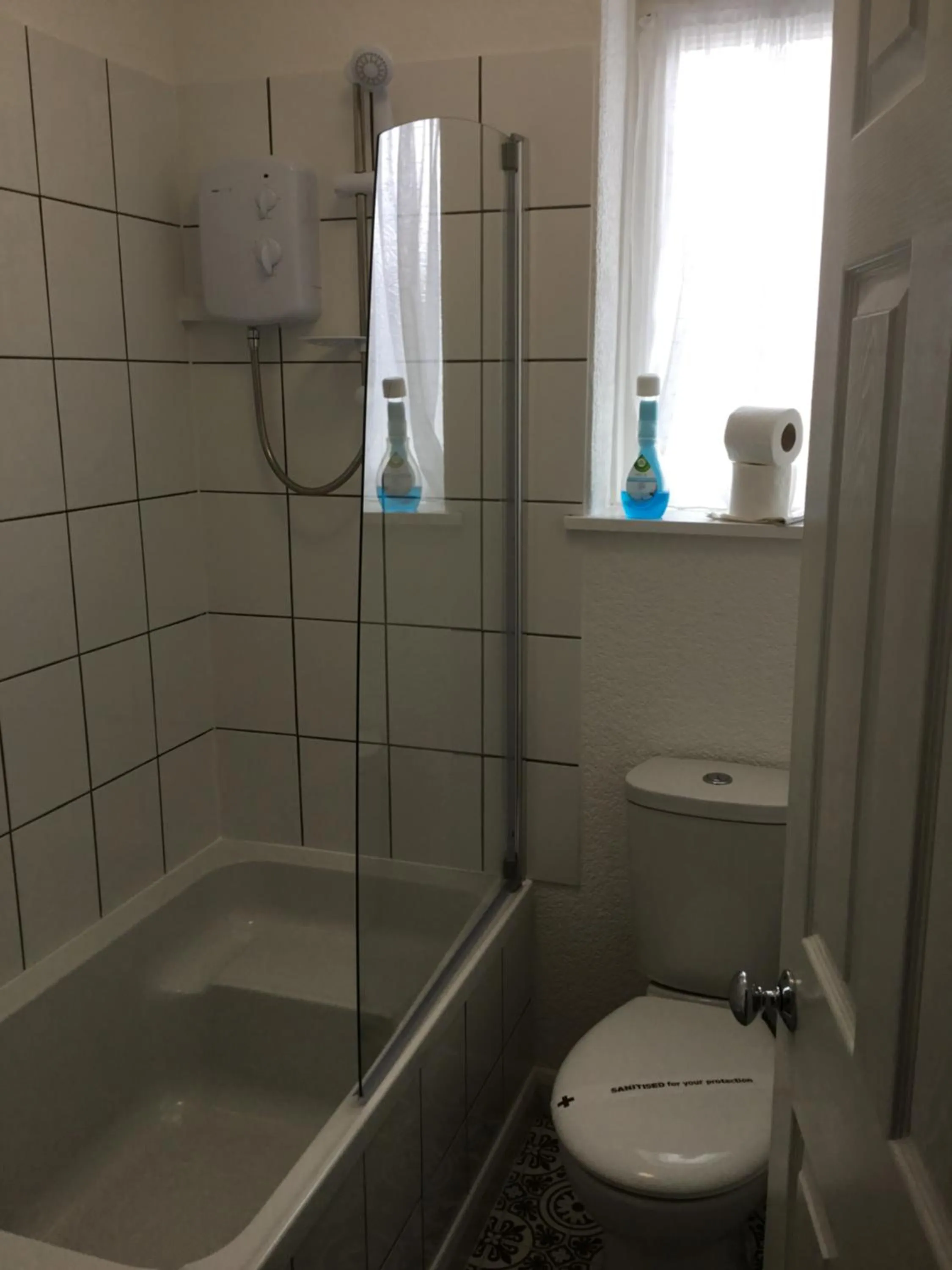 Toilet in The Danescourt