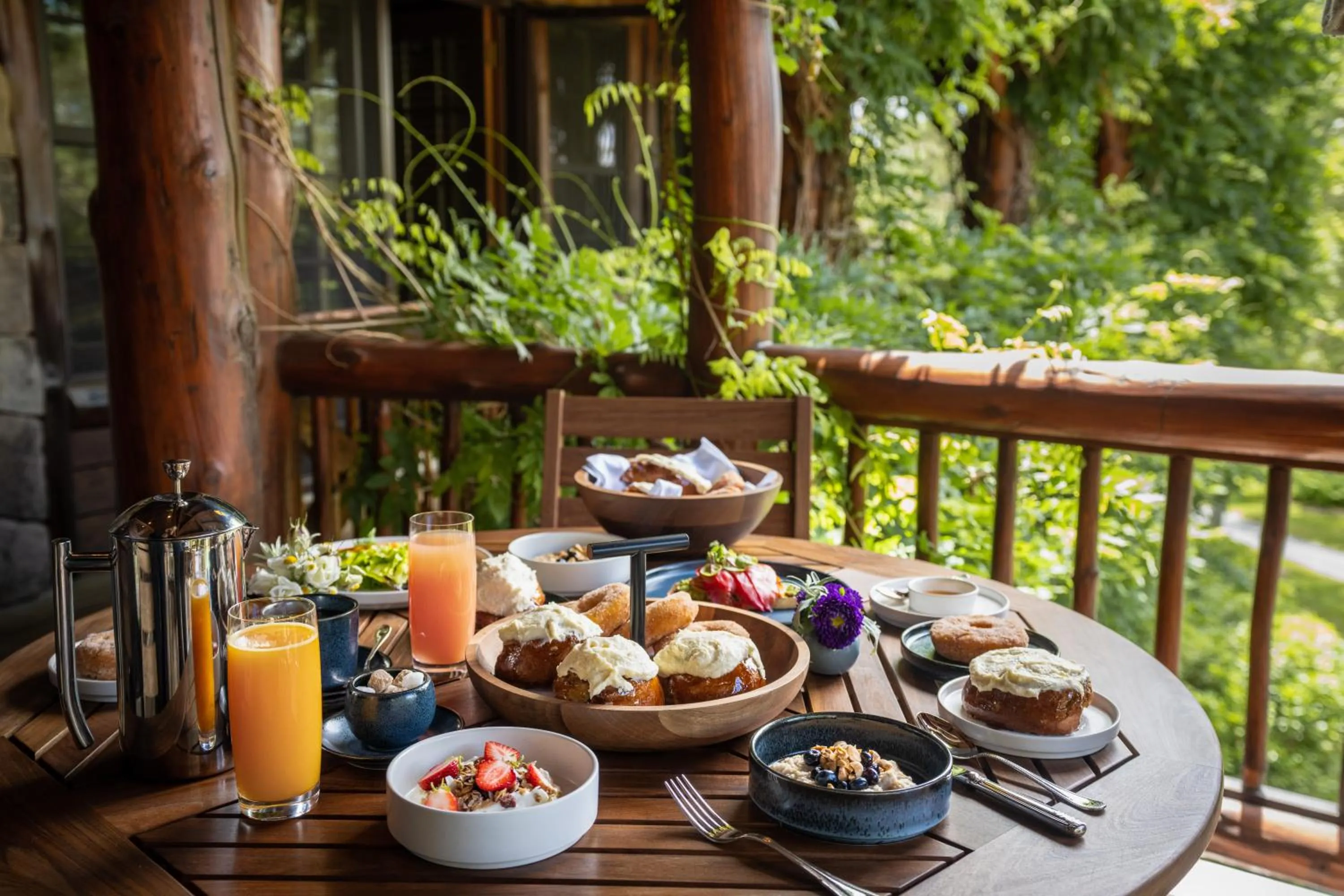 Restaurant/places to eat in The Chatwal Lodge (All-Inclusive) - in The Unbound Collection by Hyatt