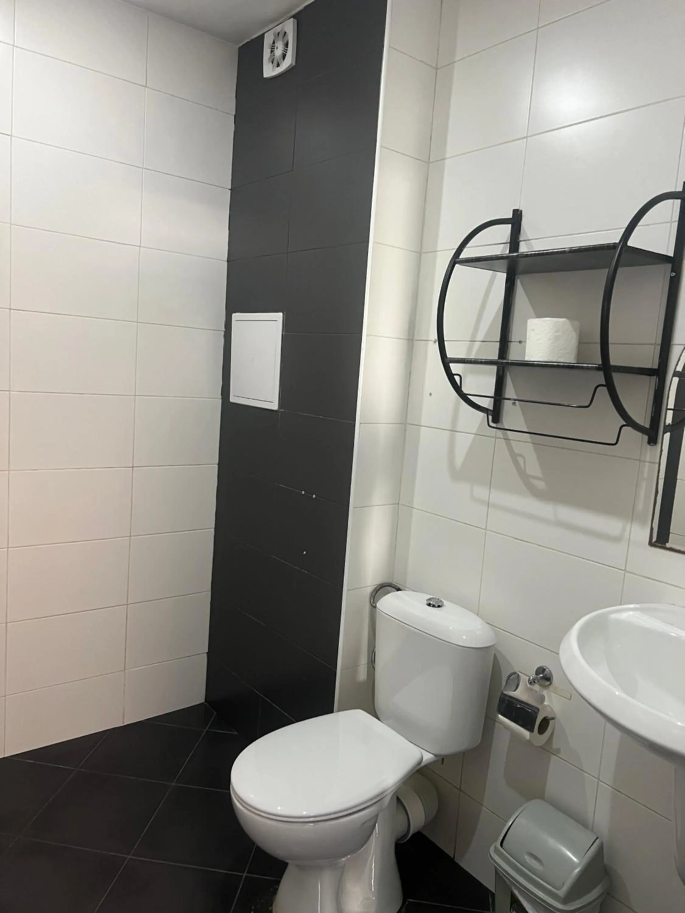 Toilet in APARTHOTEL VICTORY SOFIA