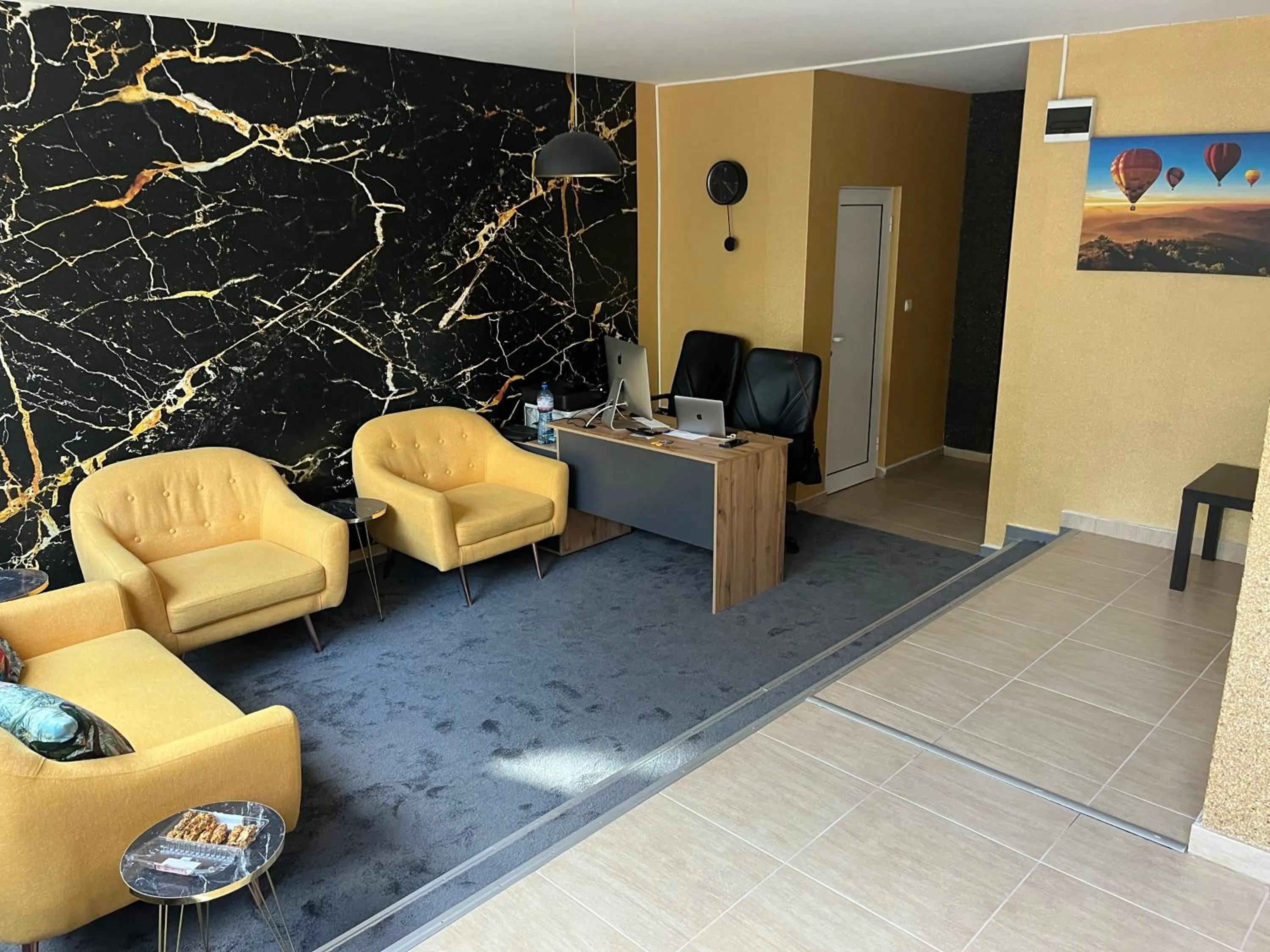 Lobby or reception in APARTHOTEL VICTORY SOFIA