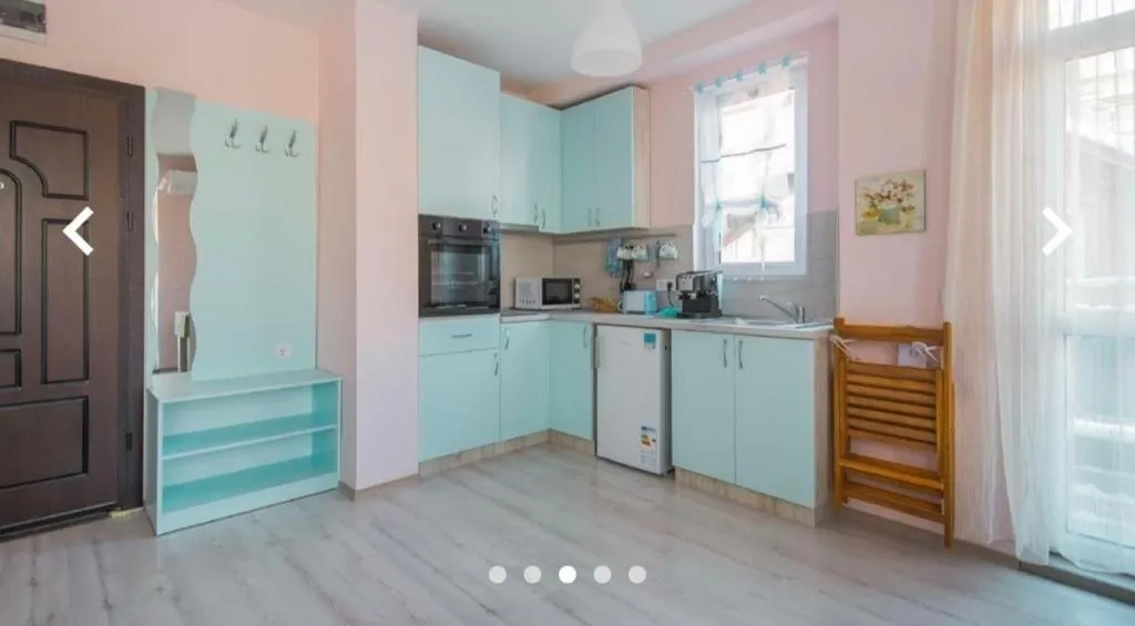 Kitchen or kitchenette in APARTHOTEL VICTORY SOFIA