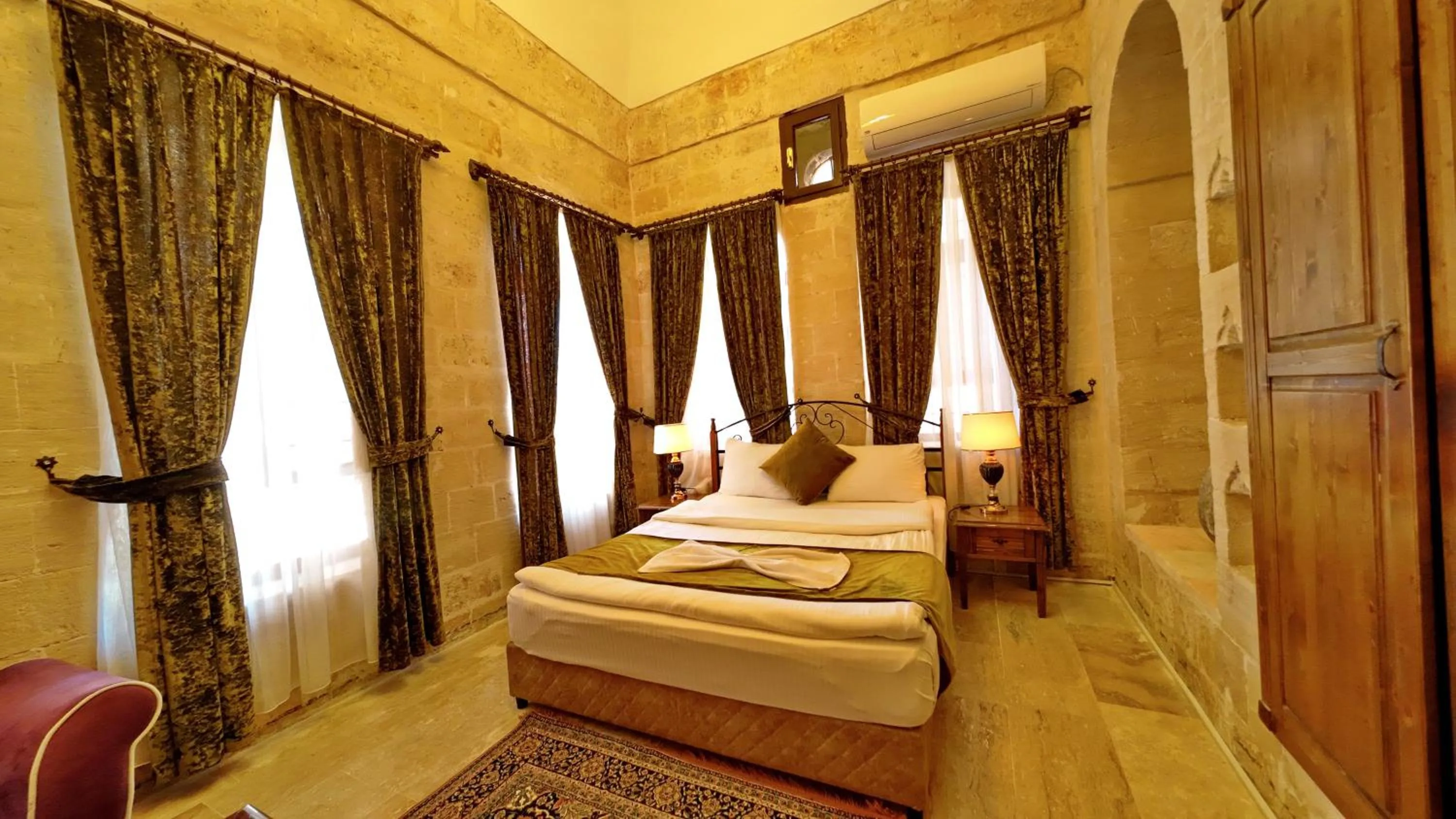 Bed in ULUBEY KONAĞI