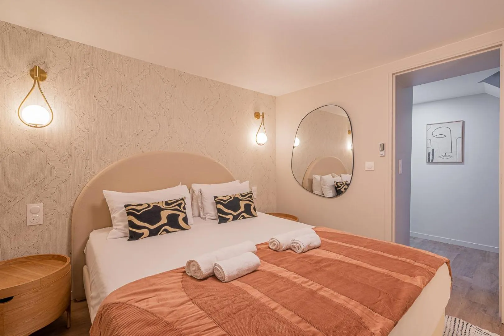 Bed in Résidence Le Belleville