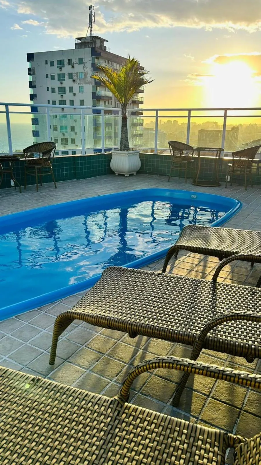 Swimming pool in Hotel Atlantico Macaé By Inn House