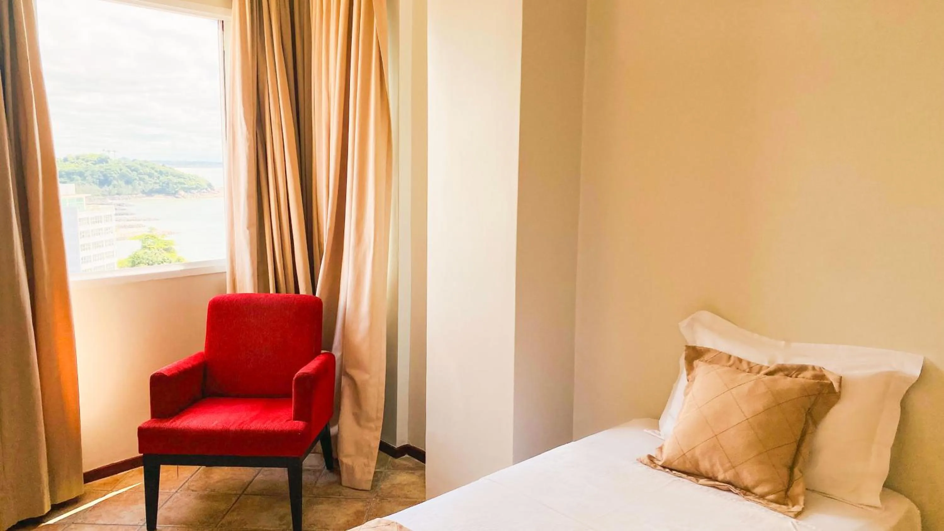 Bedroom, Bed in Hotel Atlantico Macaé By Inn House