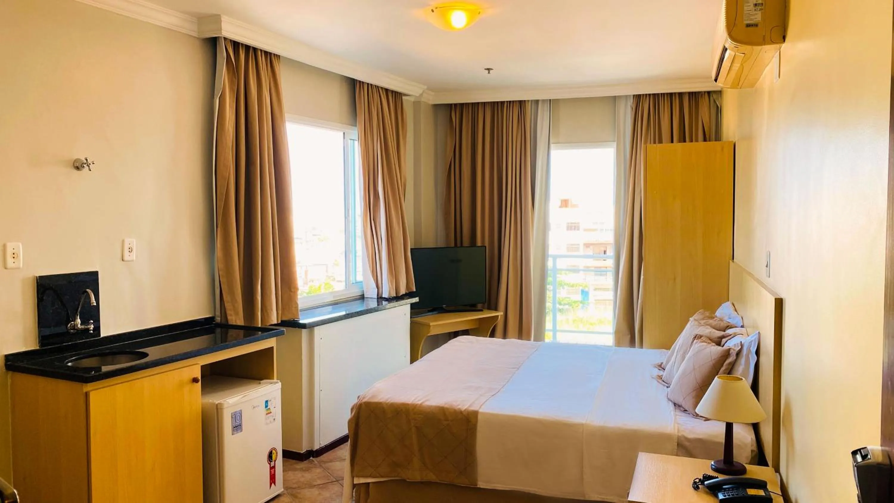 Bedroom, Bed in Hotel Atlantico Macaé By Inn House