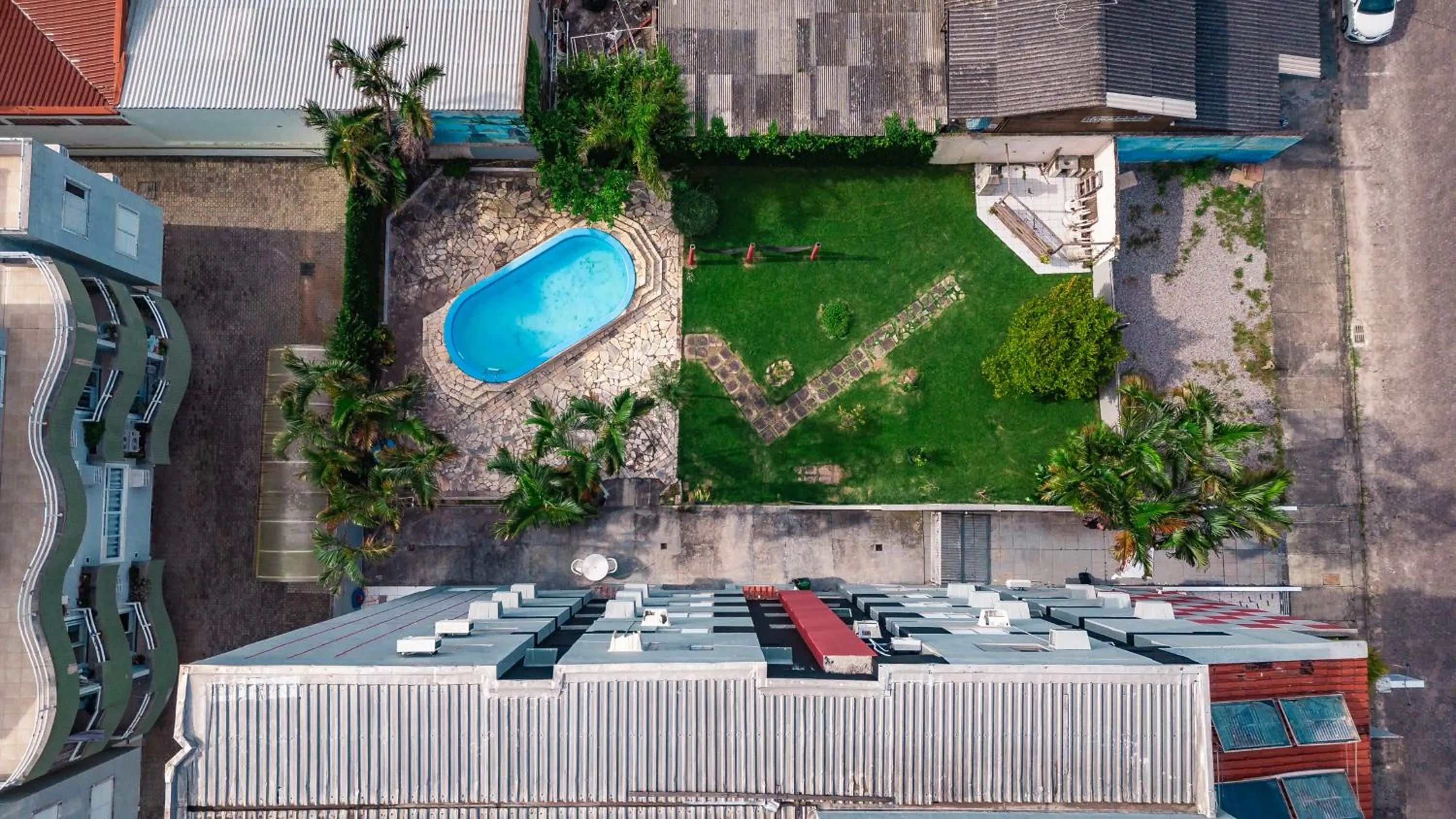 Garden in HANNA Praia Hotel - Florianópolis