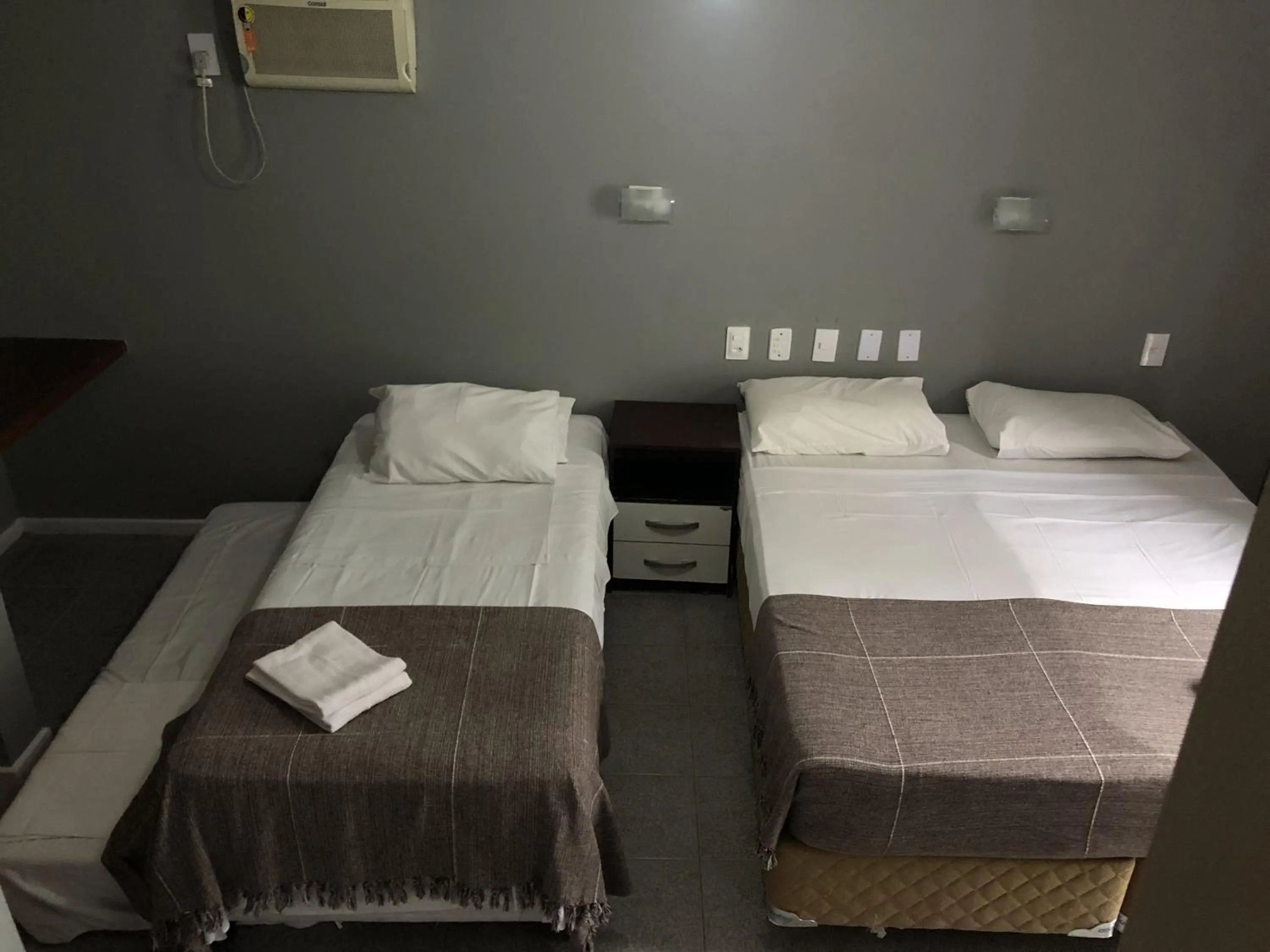 Photo of the whole room, Bed in HANNA Praia Hotel - Florianópolis