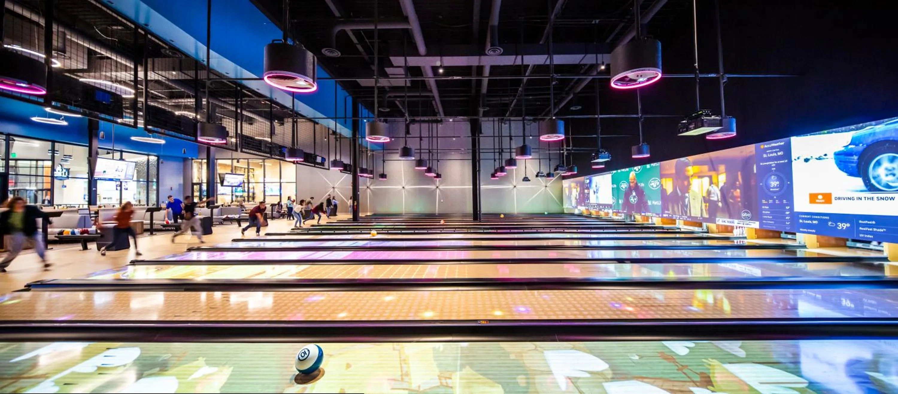 Bowling in Red Hawk Resort & Casino