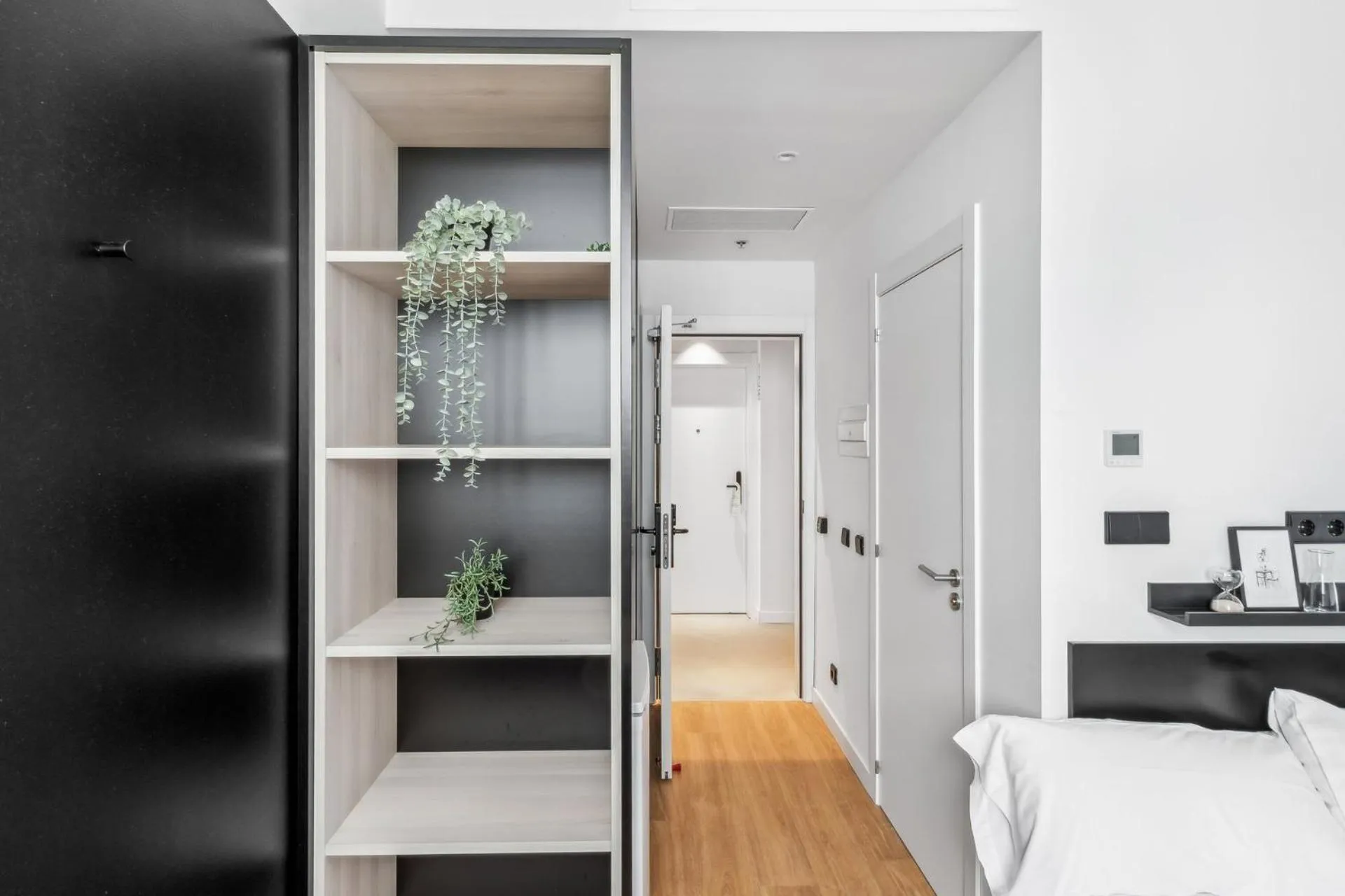 Bedroom, Bed in Home and CoLiving Pamplona