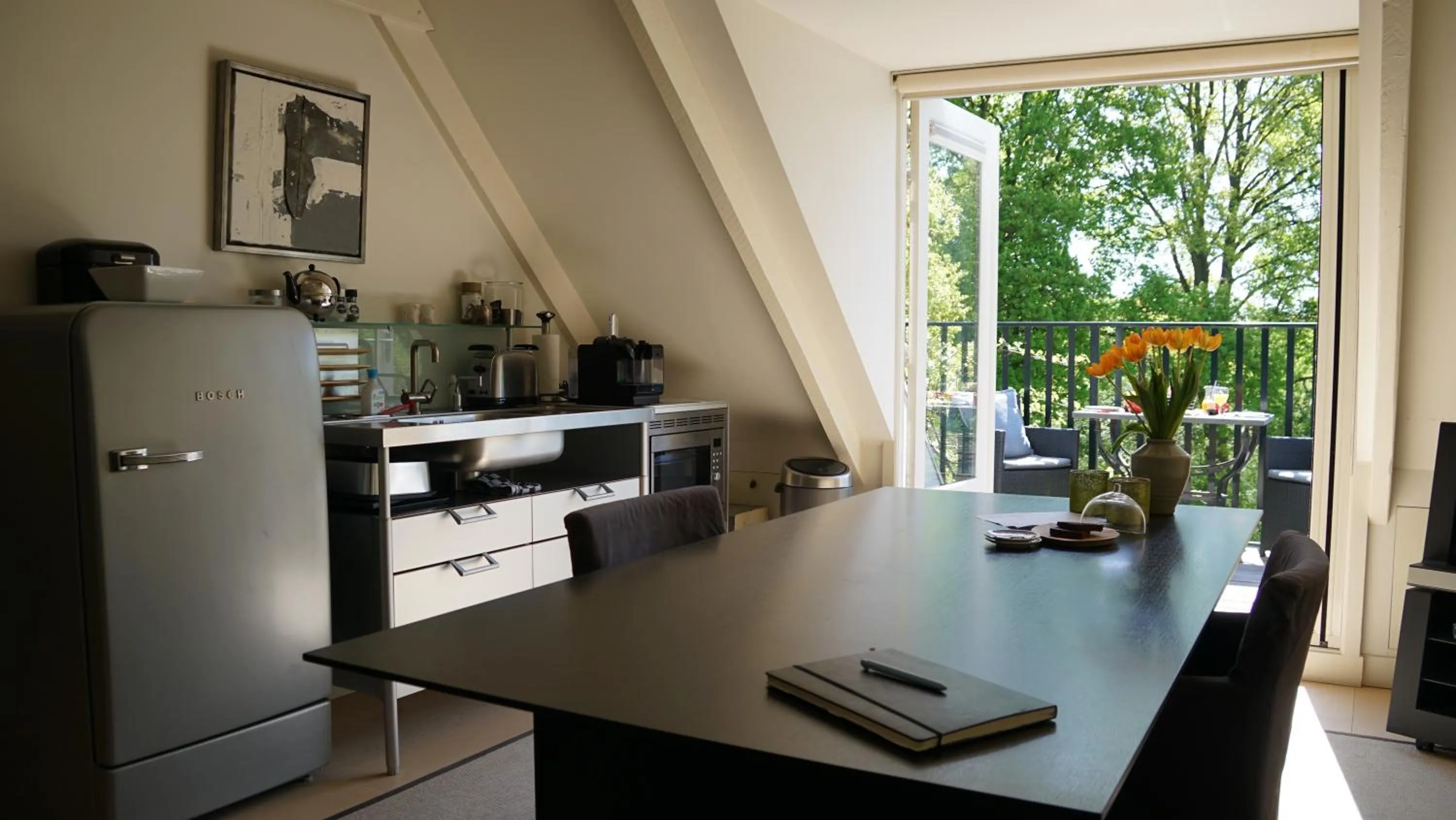 Kitchen or kitchenette in Room One-Twenty-One