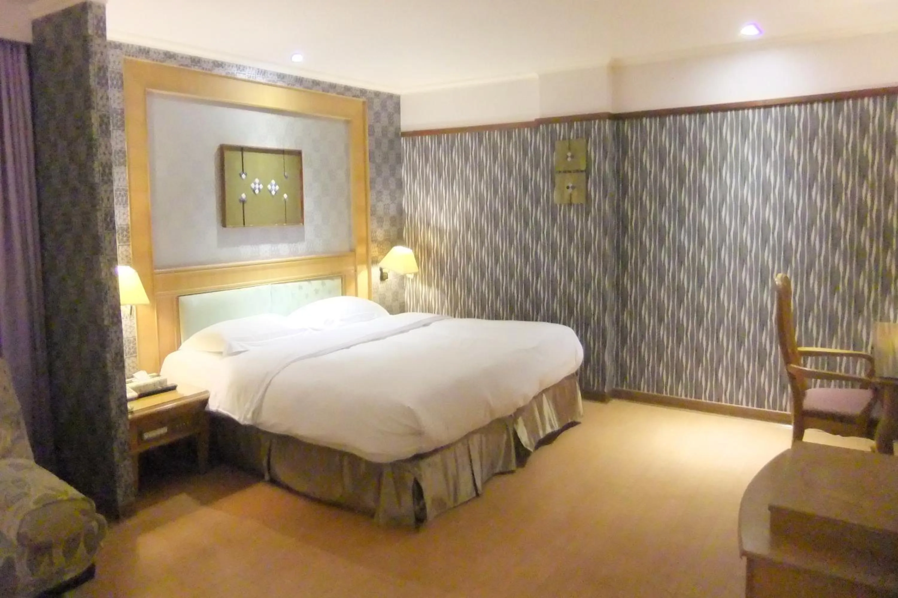 Bed in European Castle歐堡商務汽車旅館有限公司