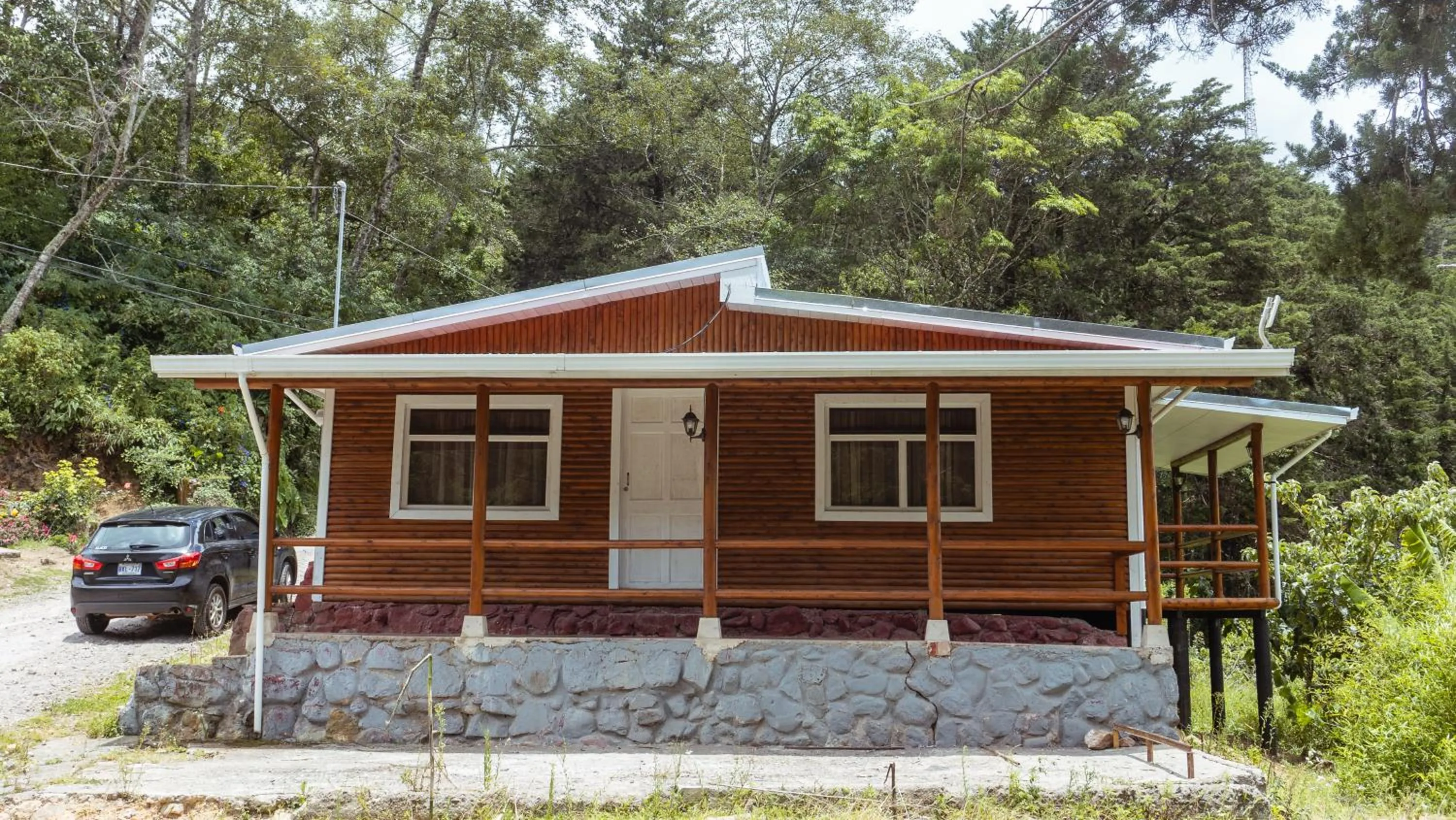 Property building in Hacienda La Lucha