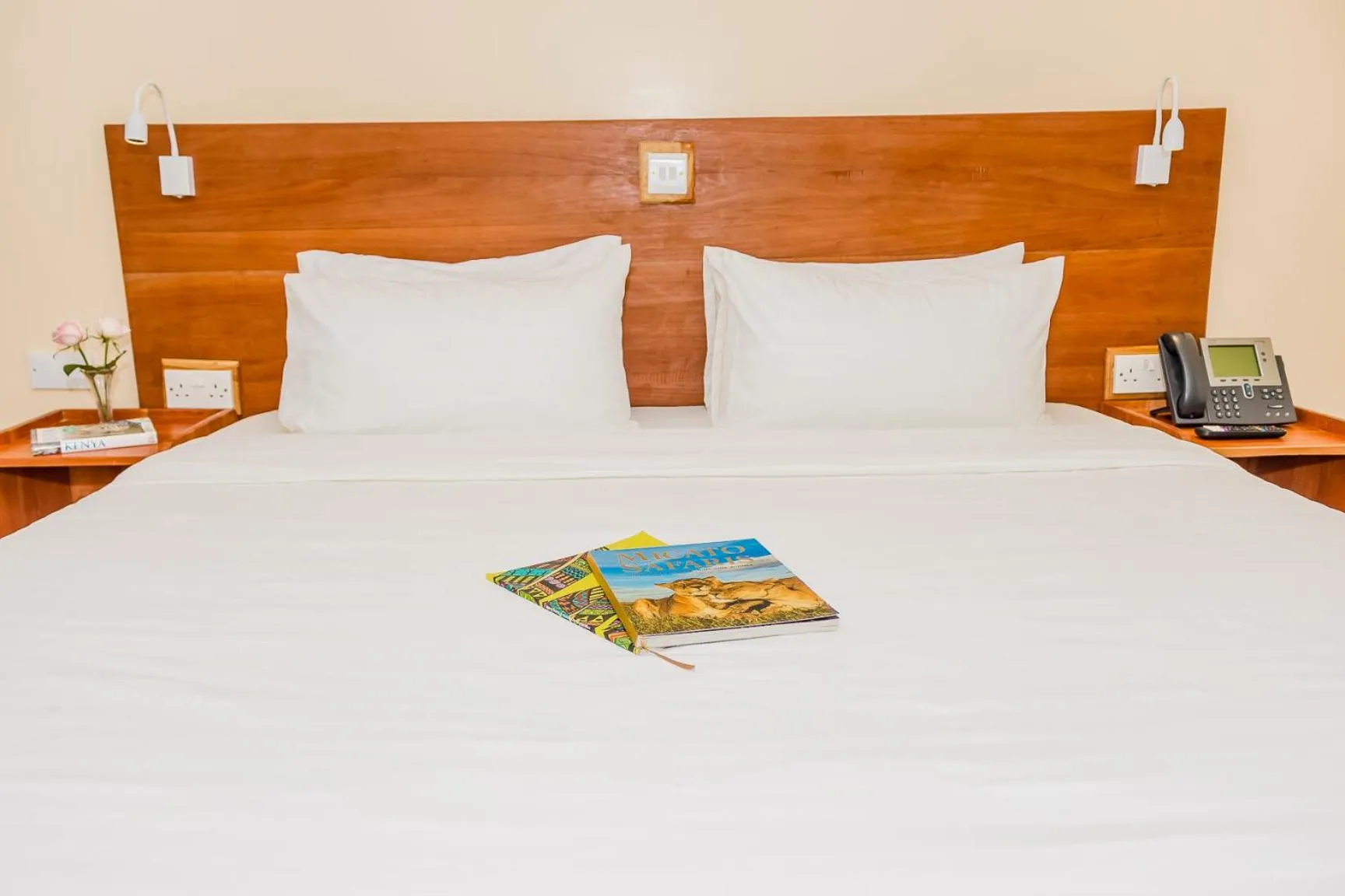 Bed in The Glacier Hotel Nanyuki