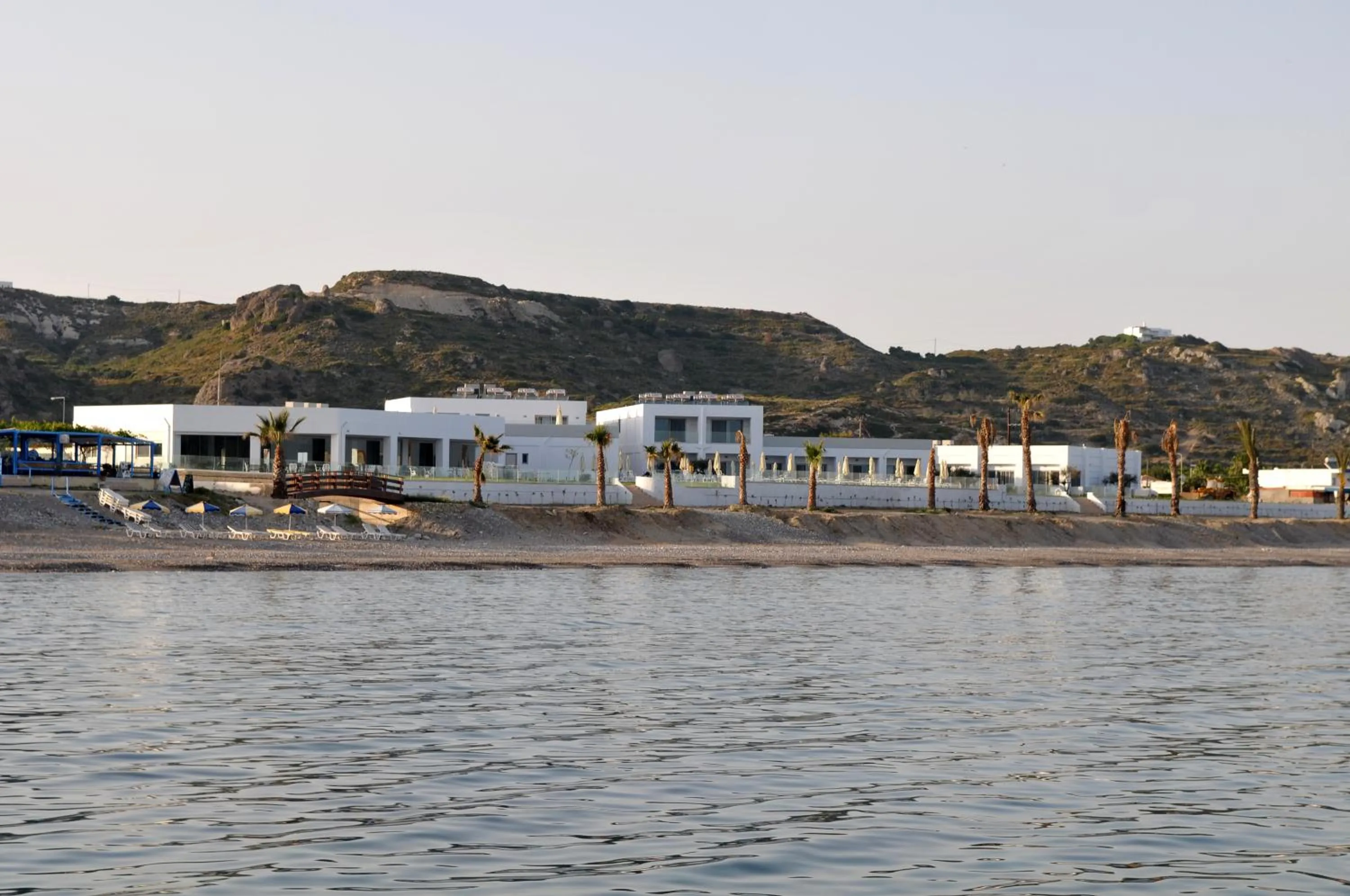 Facade/entrance in Royal Bay Suites