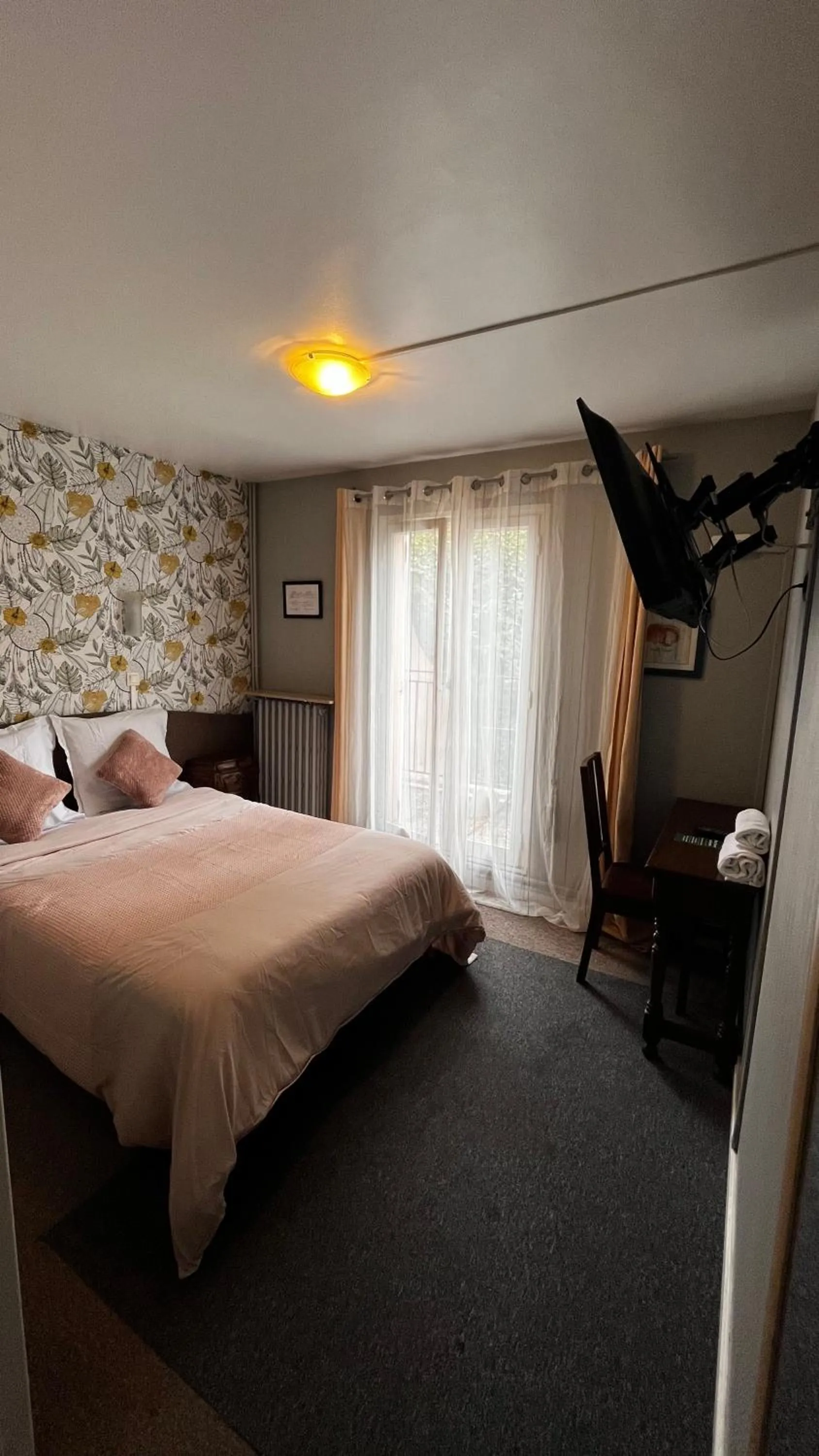 Bedroom, Bed in Hôtel Marie Louise