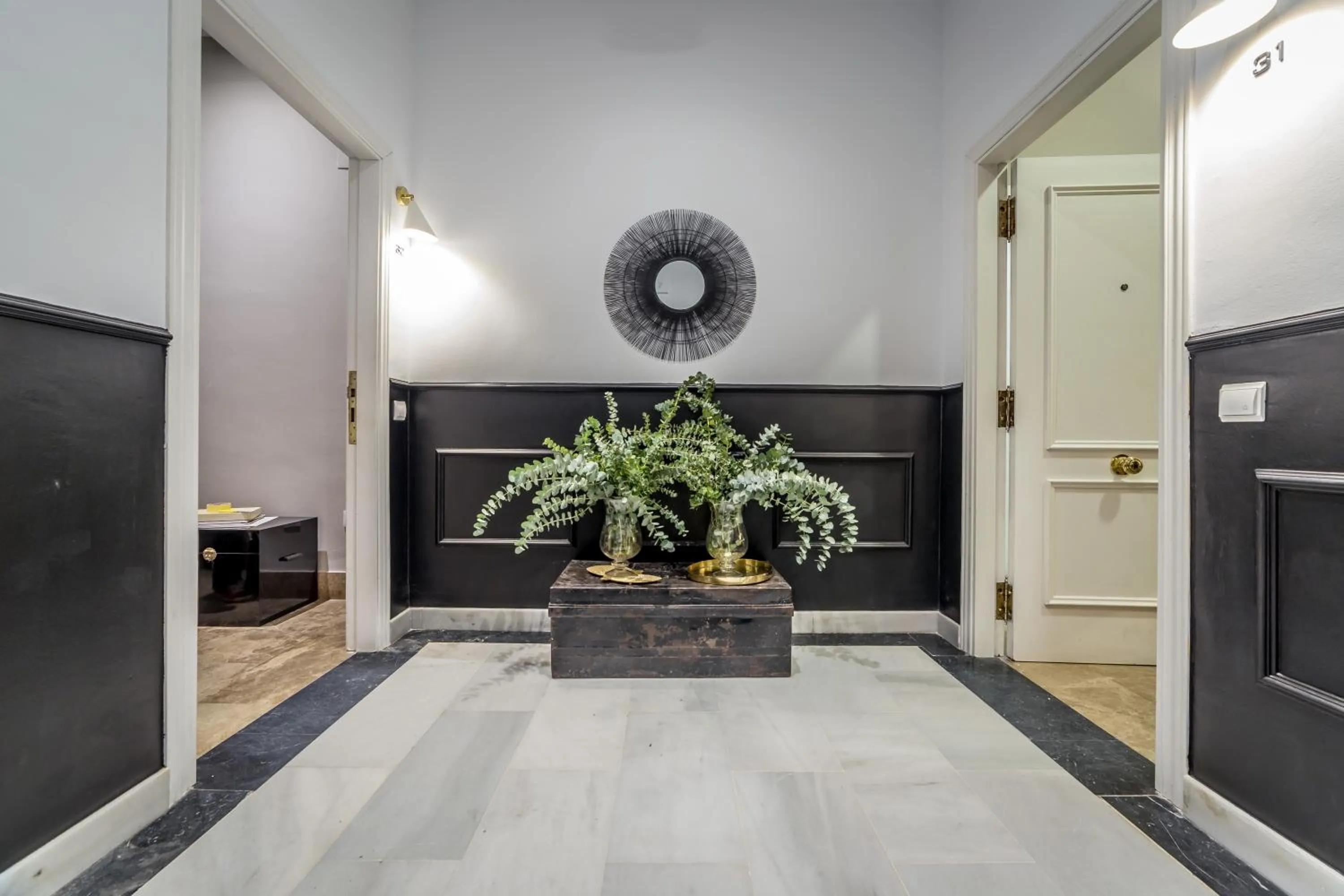 Decorative detail in Palacio de Rojas by Moontels