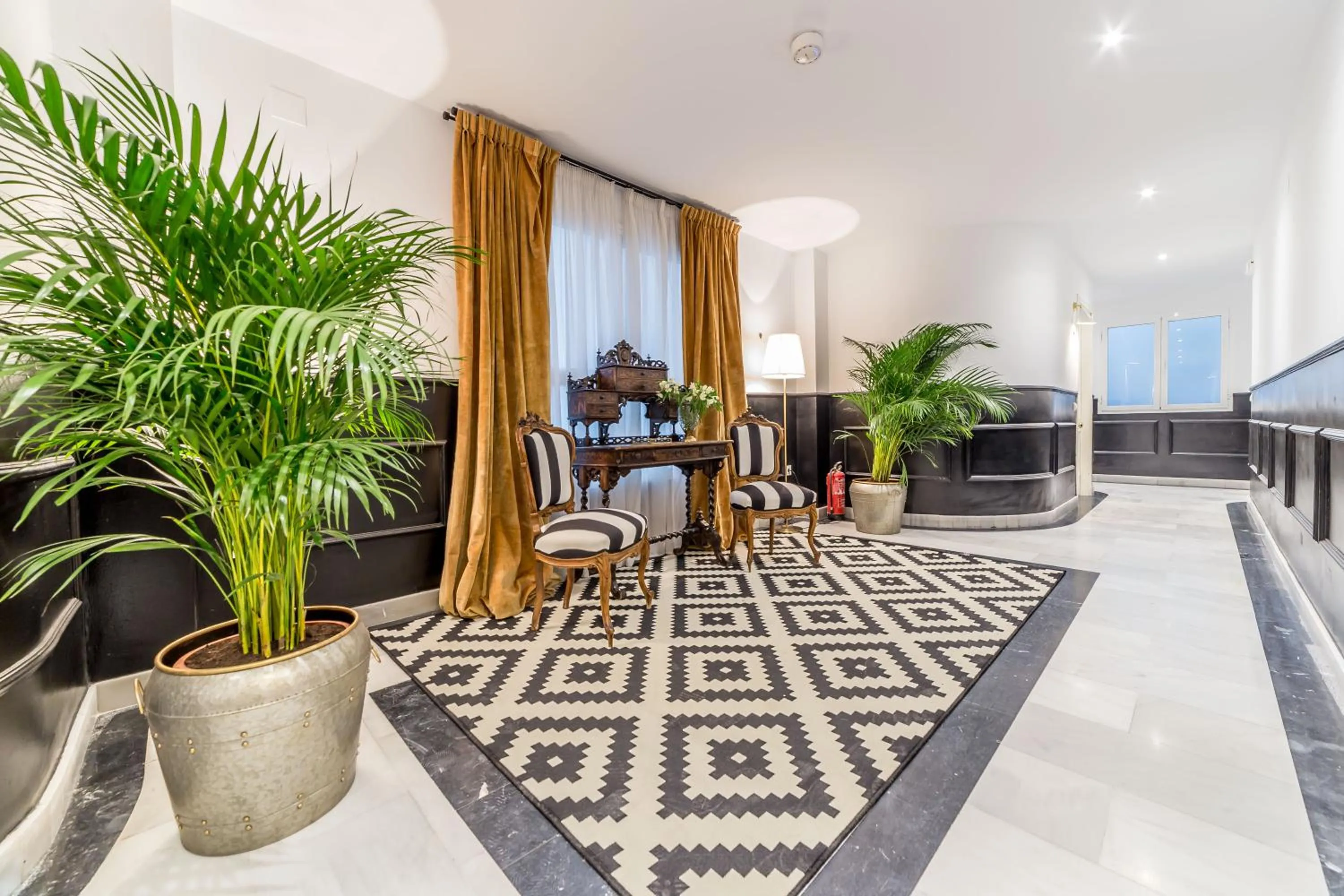 Decorative detail in Palacio de Rojas by Moontels