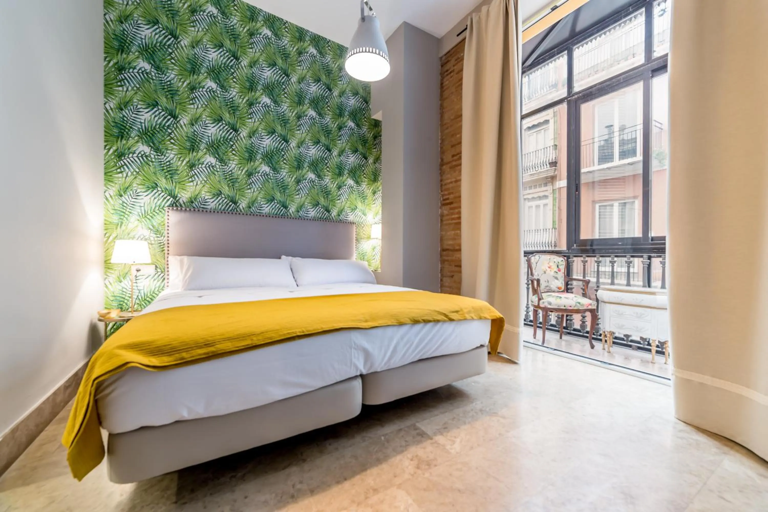 Balcony/Terrace, Bed in Palacio de Rojas by Moontels