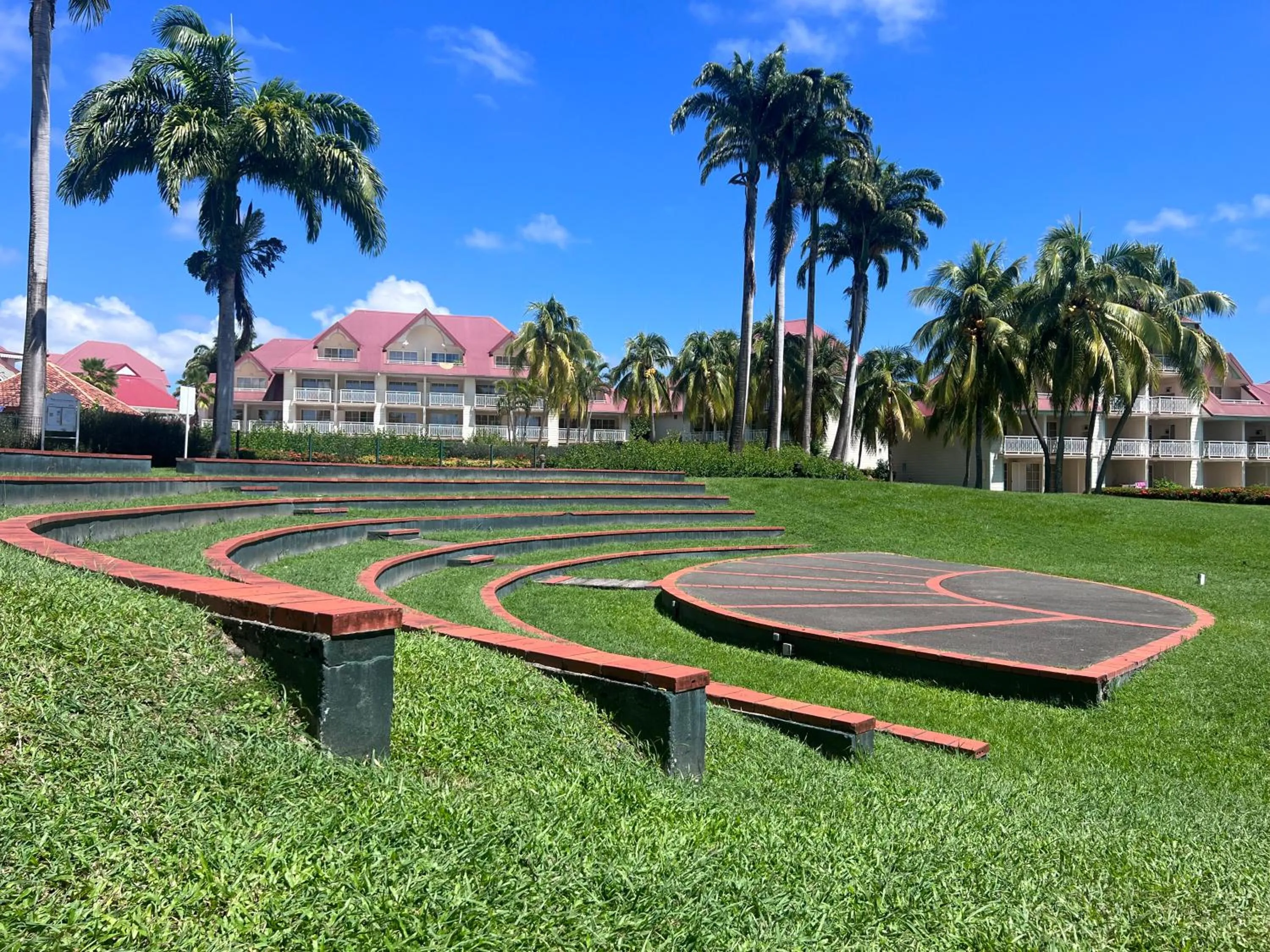 Natural landscape in cœur d hibiscus