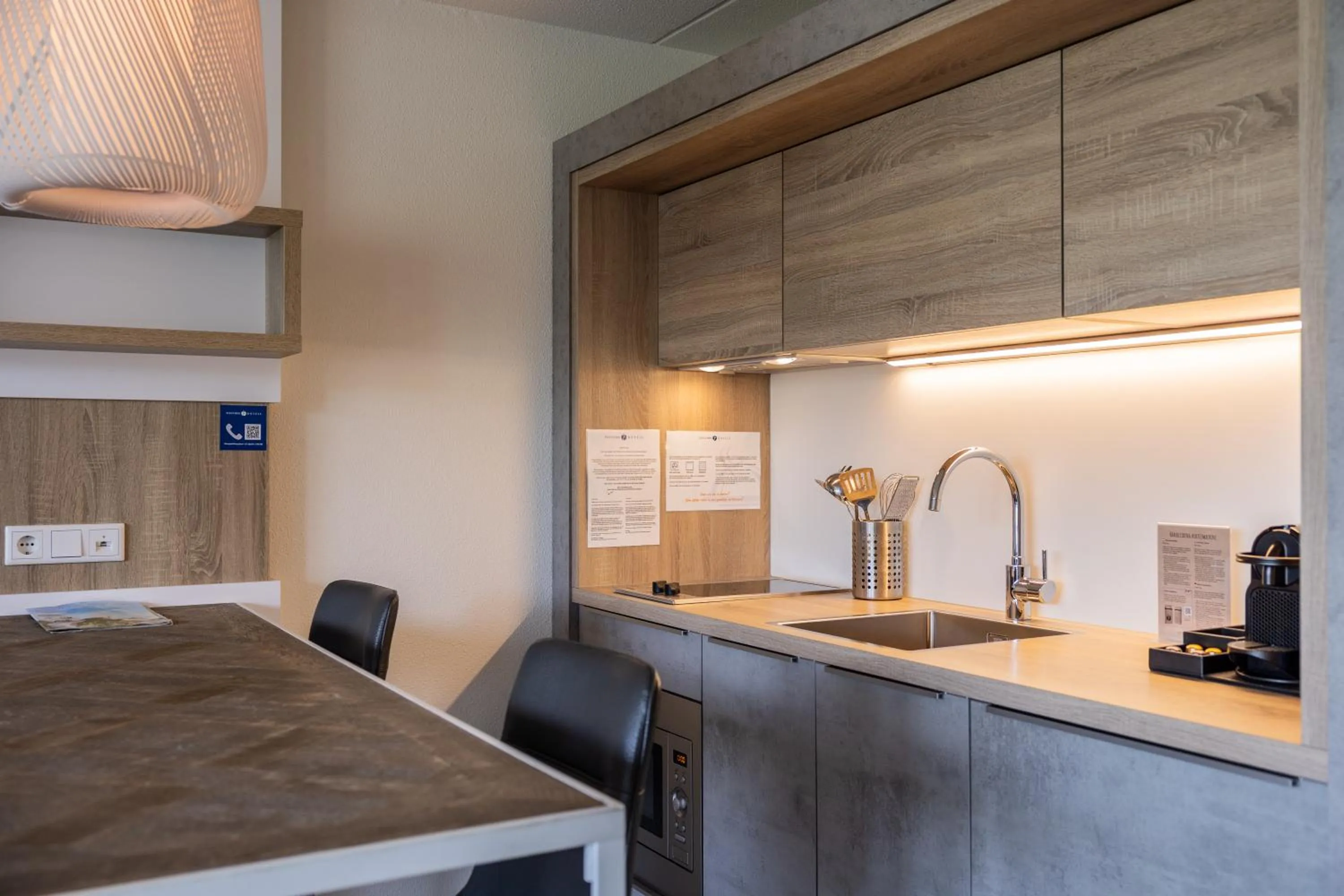 kitchen in Fletcher Hotel-Restaurant Noordsee-Ameland