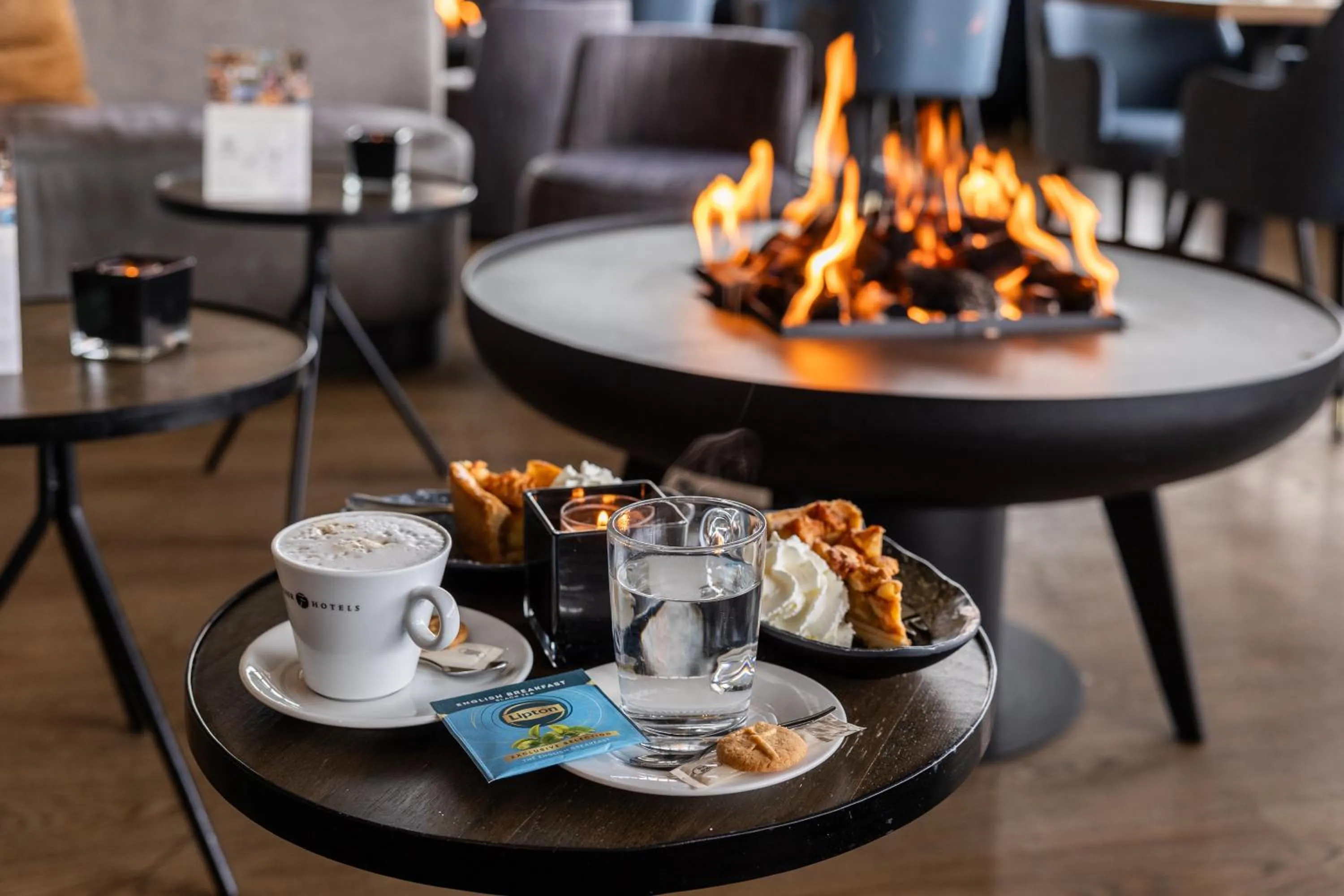 Restaurant/places to eat in Fletcher Hotel-Restaurant Noordsee-Ameland