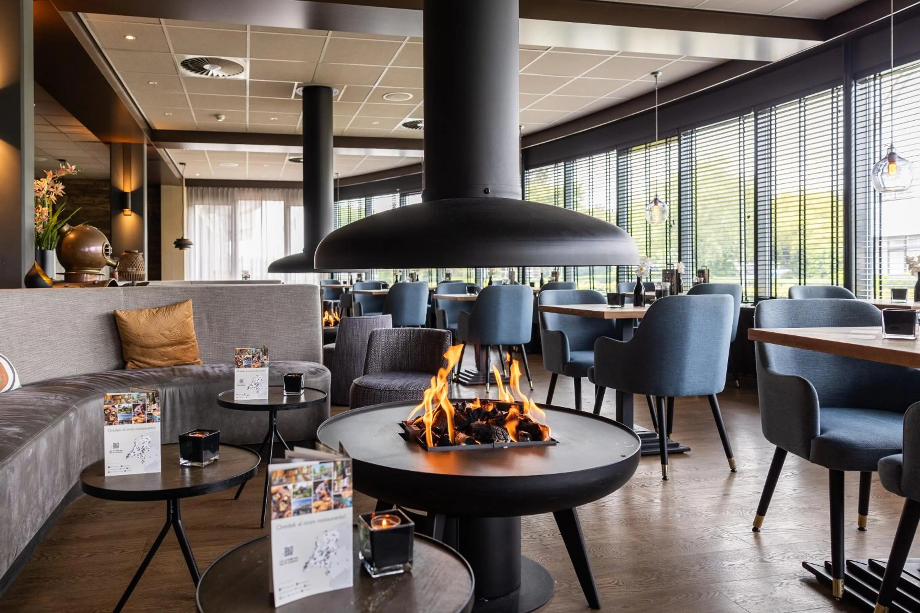 Restaurant/places to eat in Fletcher Hotel-Restaurant Noordsee-Ameland