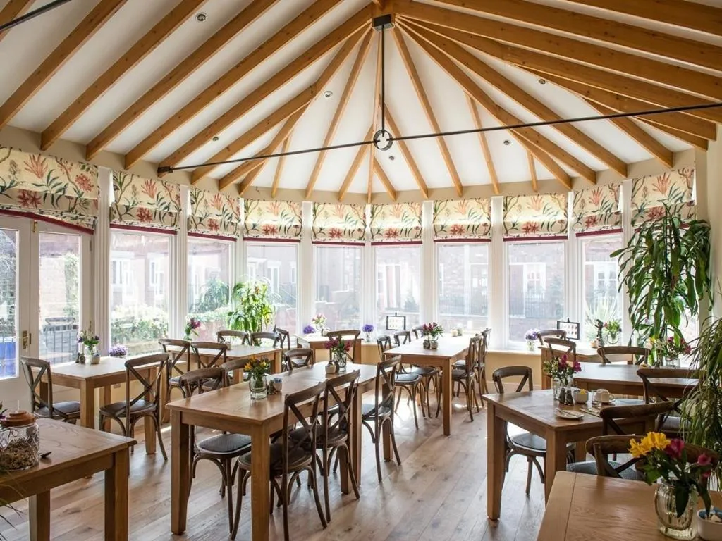 Dining area in Darwin's Townhouse