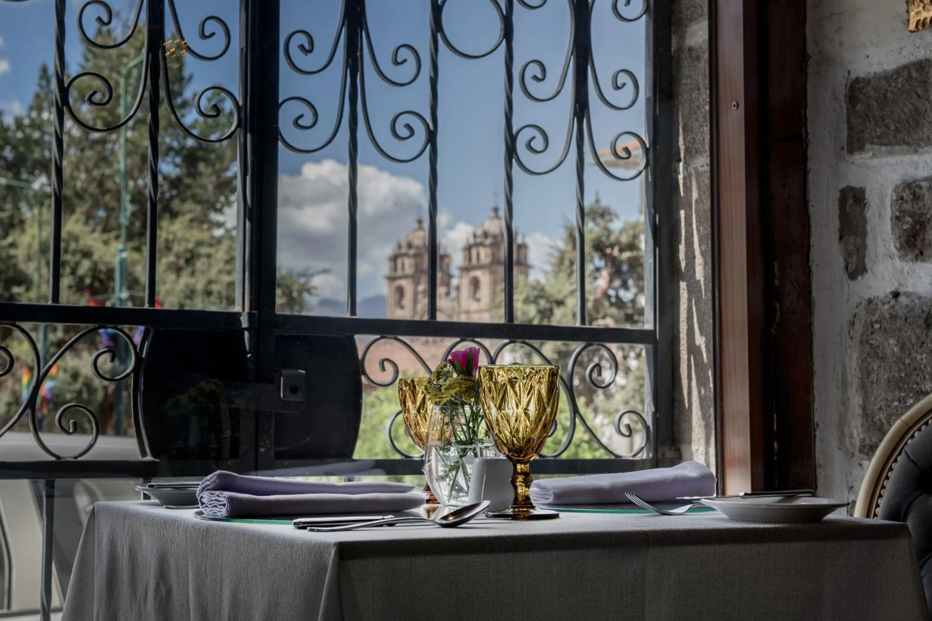 Restaurant/places to eat in Inkarri Regocijo Plaza