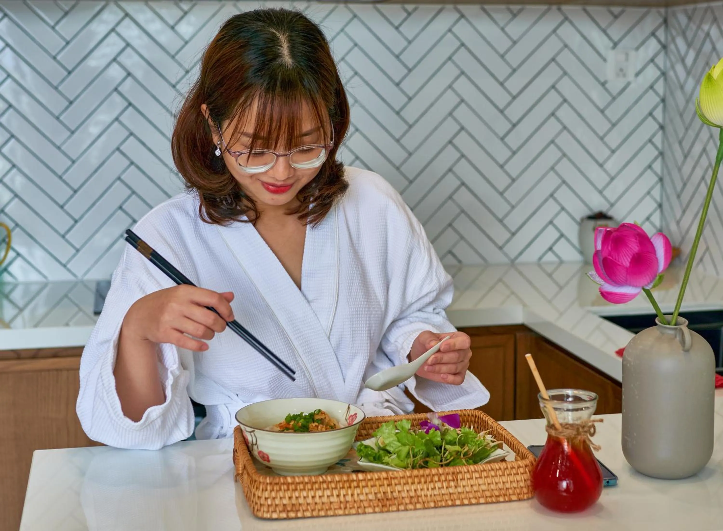 Breakfast in MTR Apartment & Hotel