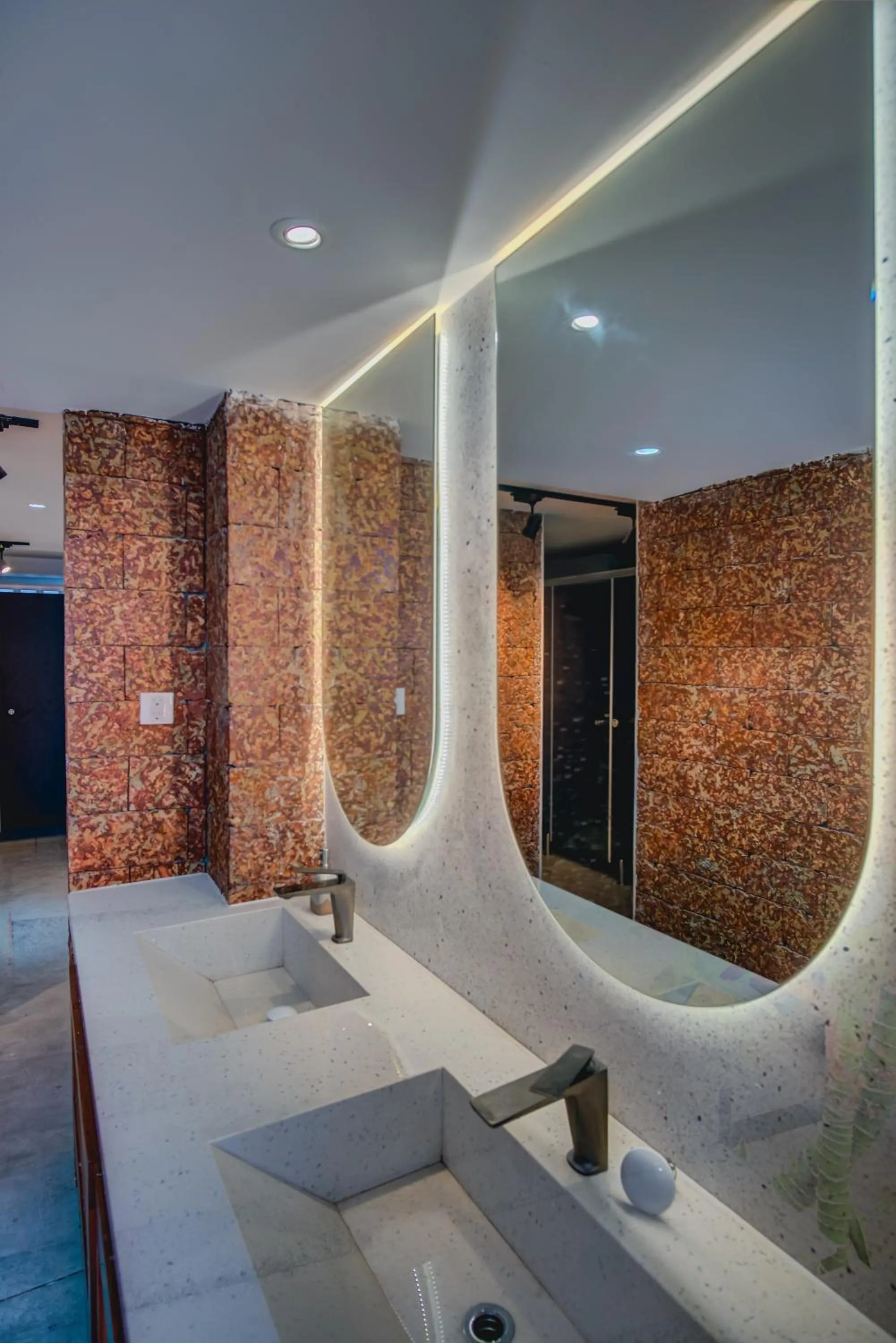 Toilet in MTR Apartment & Hotel