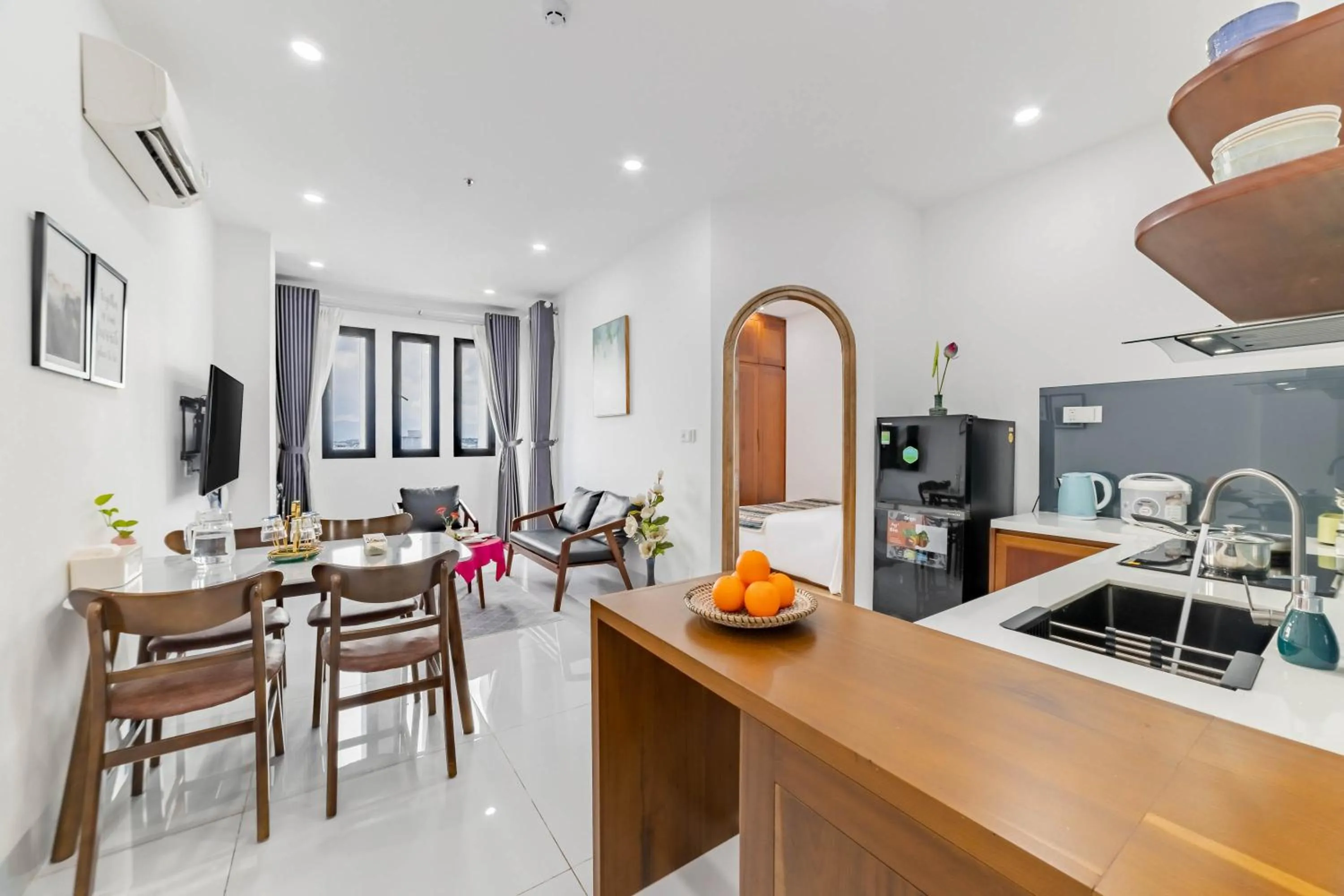 Kitchen or kitchenette in MTR Apartment & Hotel