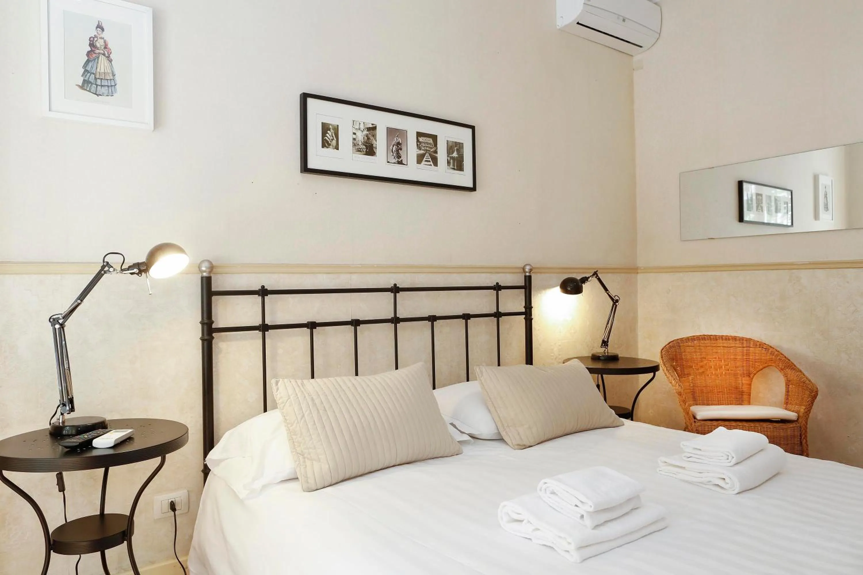 Bedroom, Bed in Apartment Felice