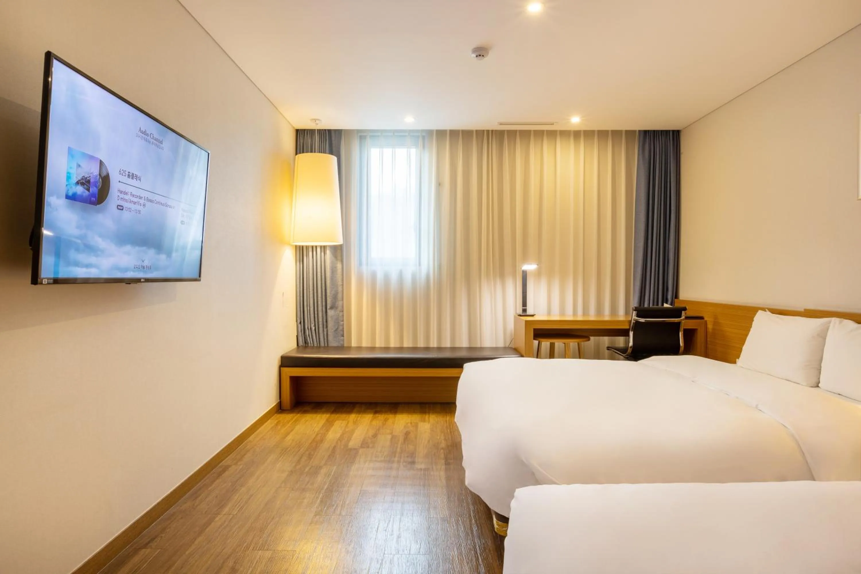 Bed in Mate Hotel Paju