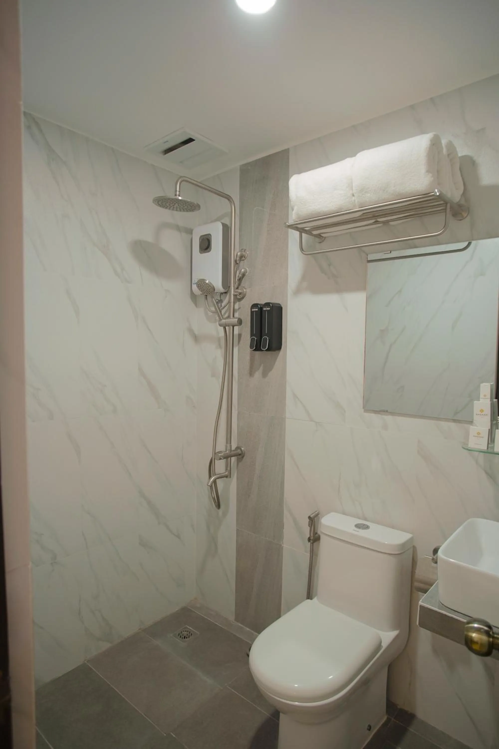 Bathroom in Ragazzi Resort Hotel