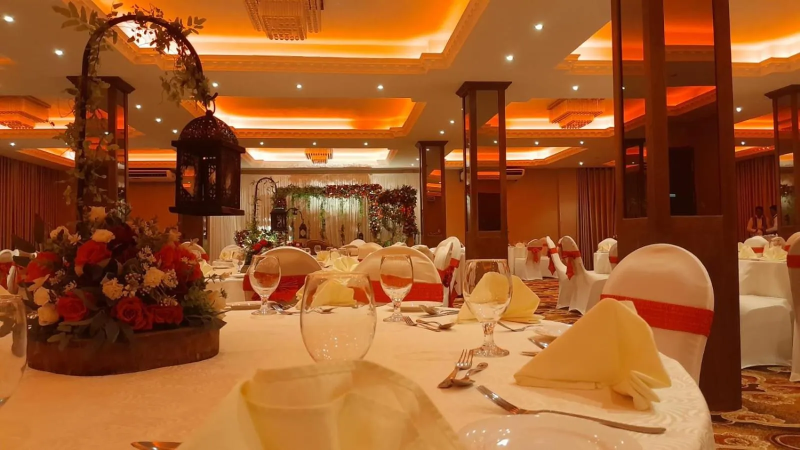 Banquet/Function facilities in Laya Beach