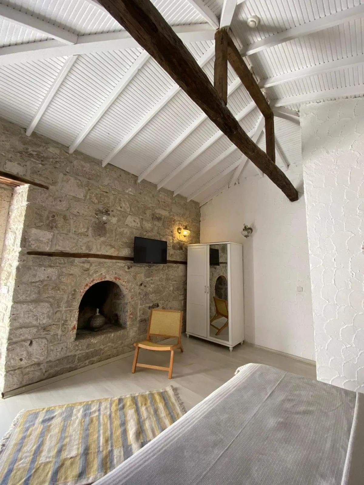 Photo of the whole room in Aliko Hotel