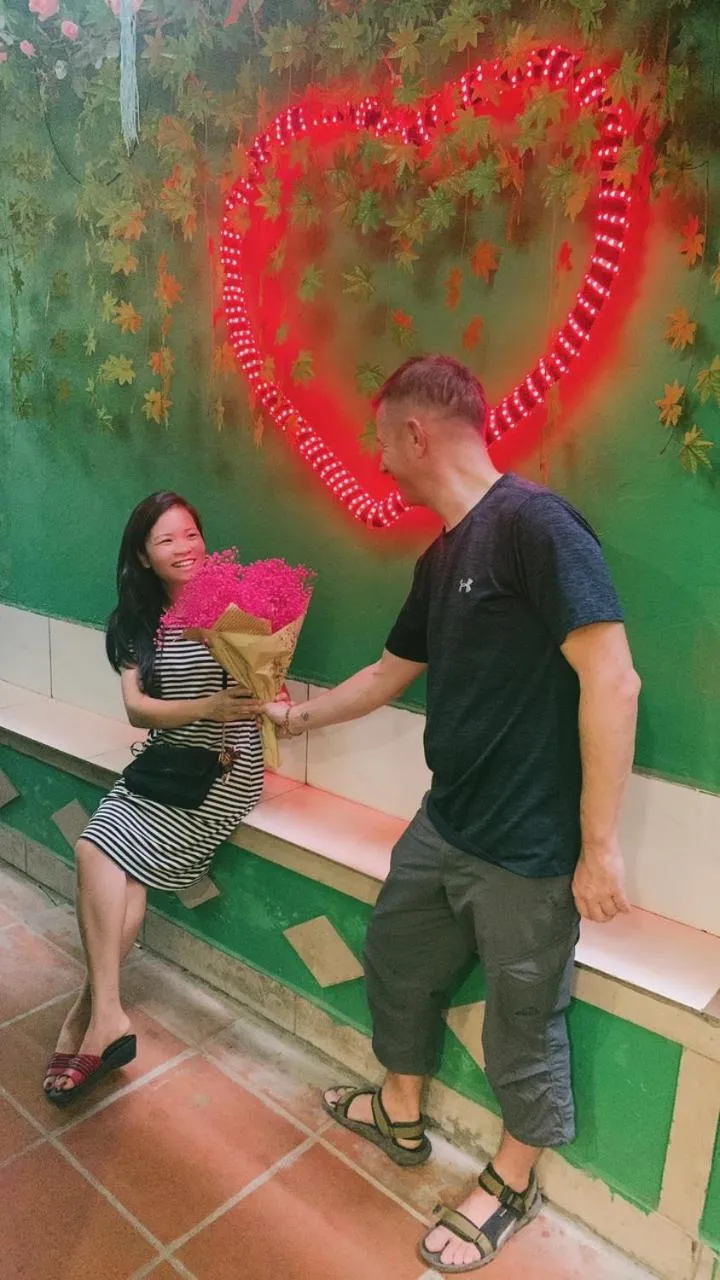 Valley Hotel &Travel