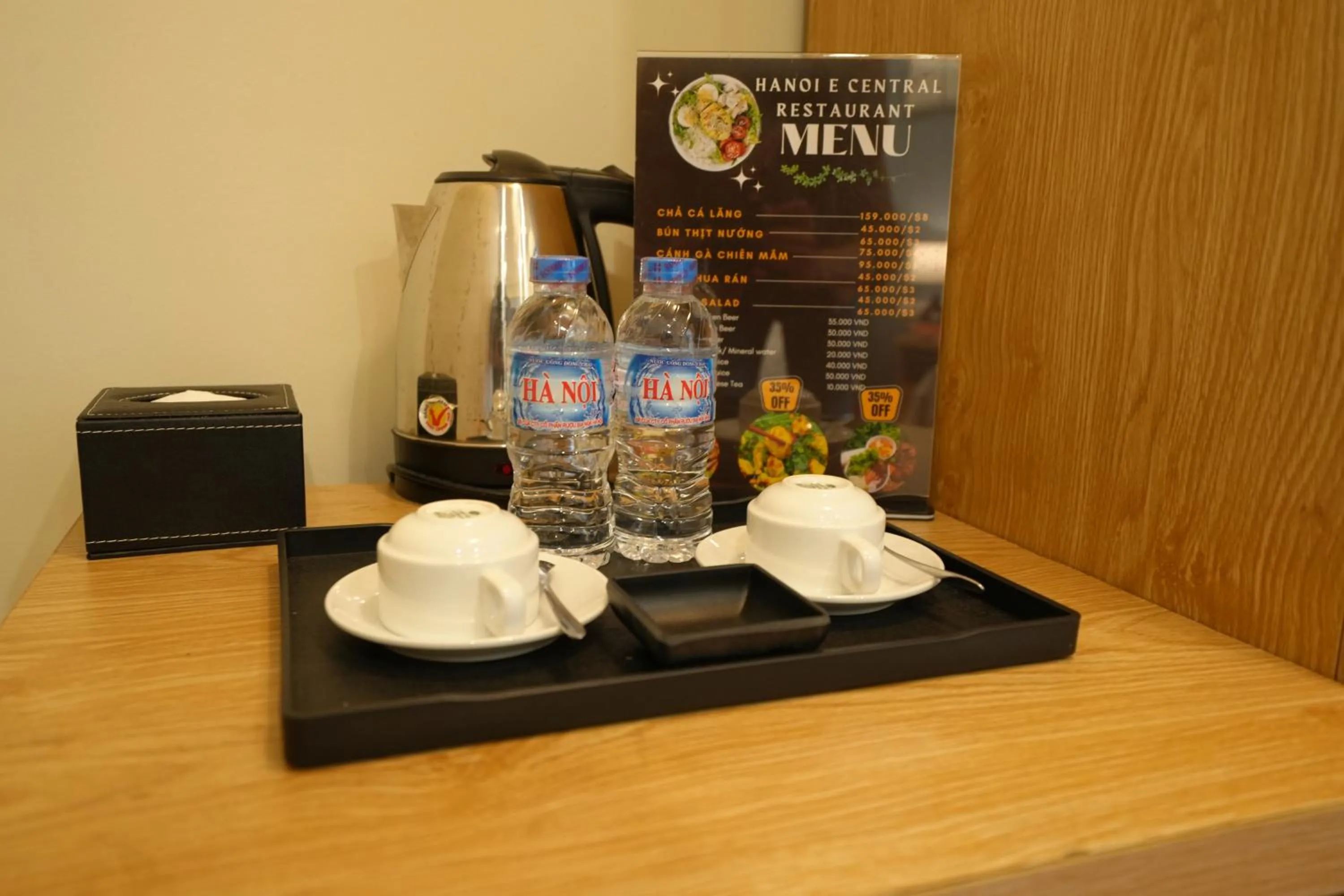 Restaurant/places to eat in Valley Hotel &Travel