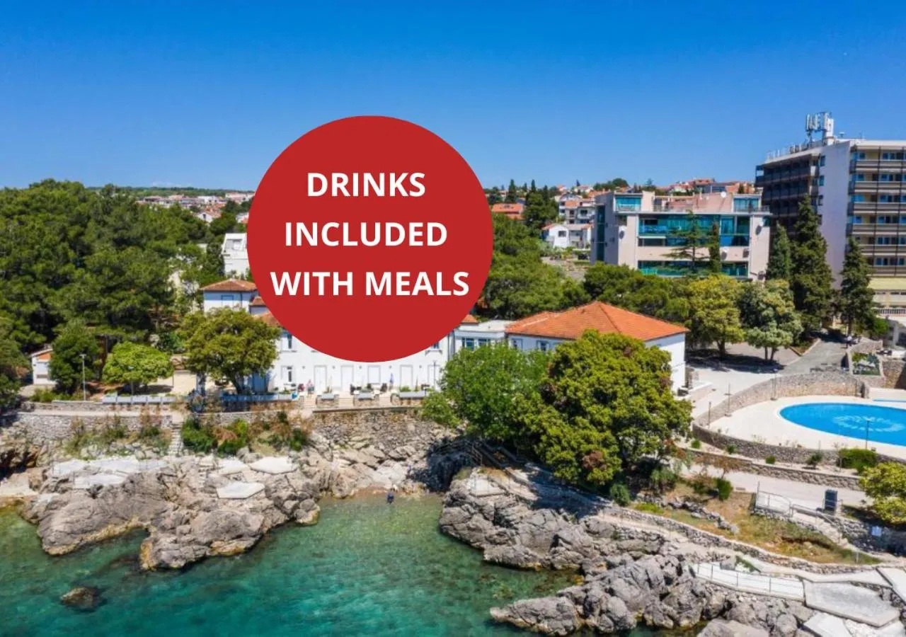 Property building in Villa Tamaris - Hotel Resort Dražica