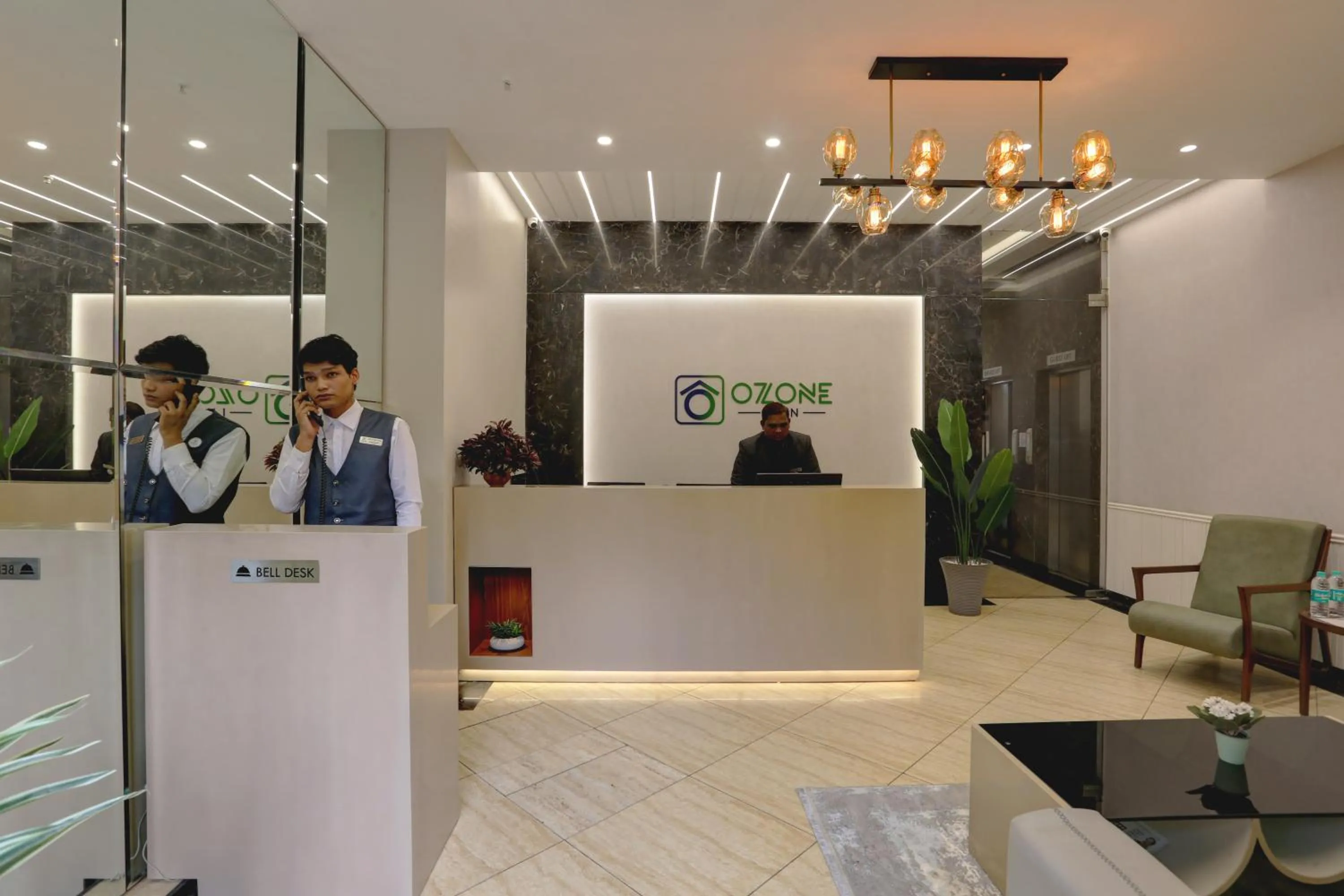 Lobby or reception in Hotel Ozone Inn Colaba